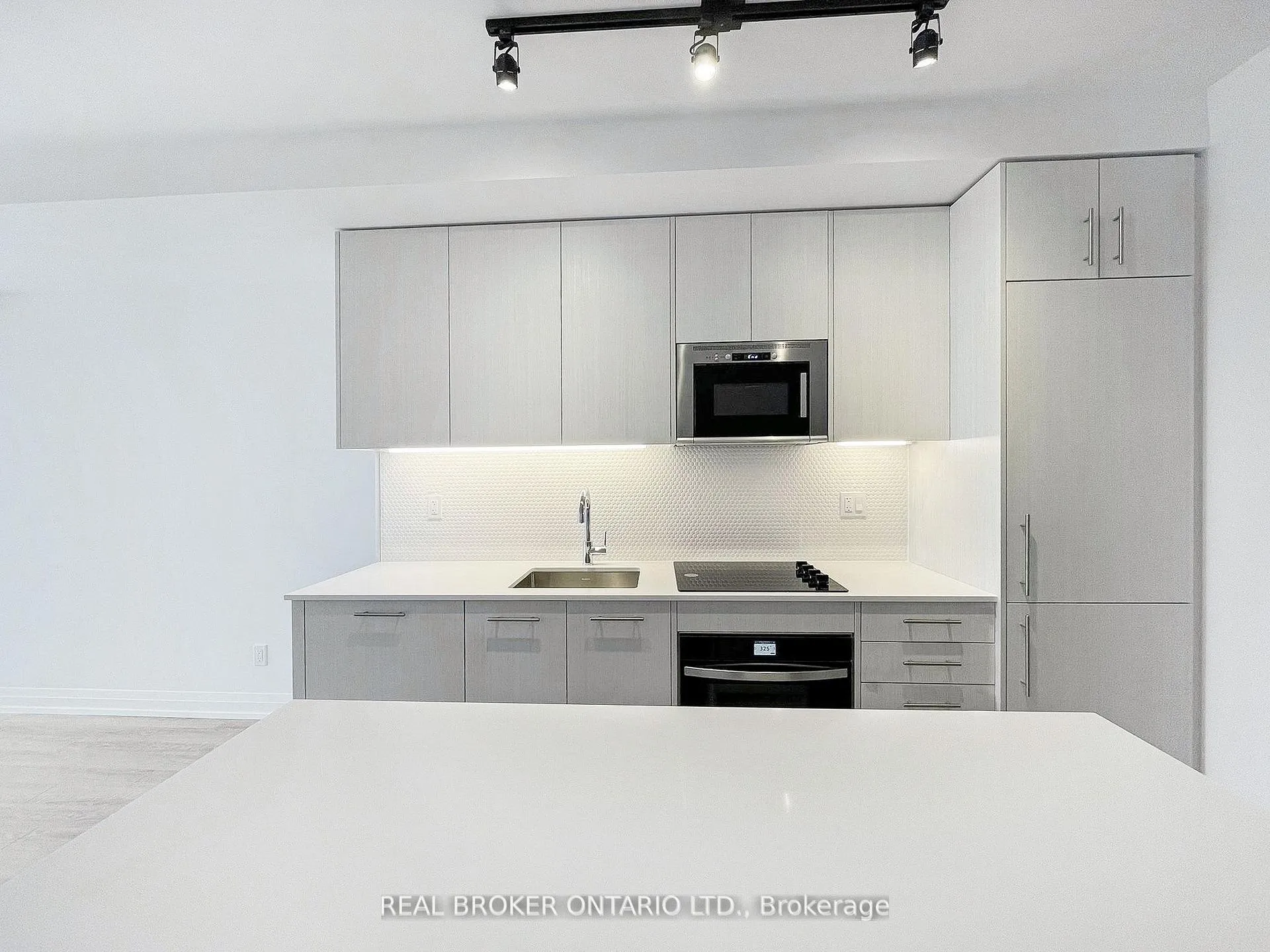Photo 11 of Unit 2705, 286 Main Street, Toronto, East End-Danforth — HOMEH