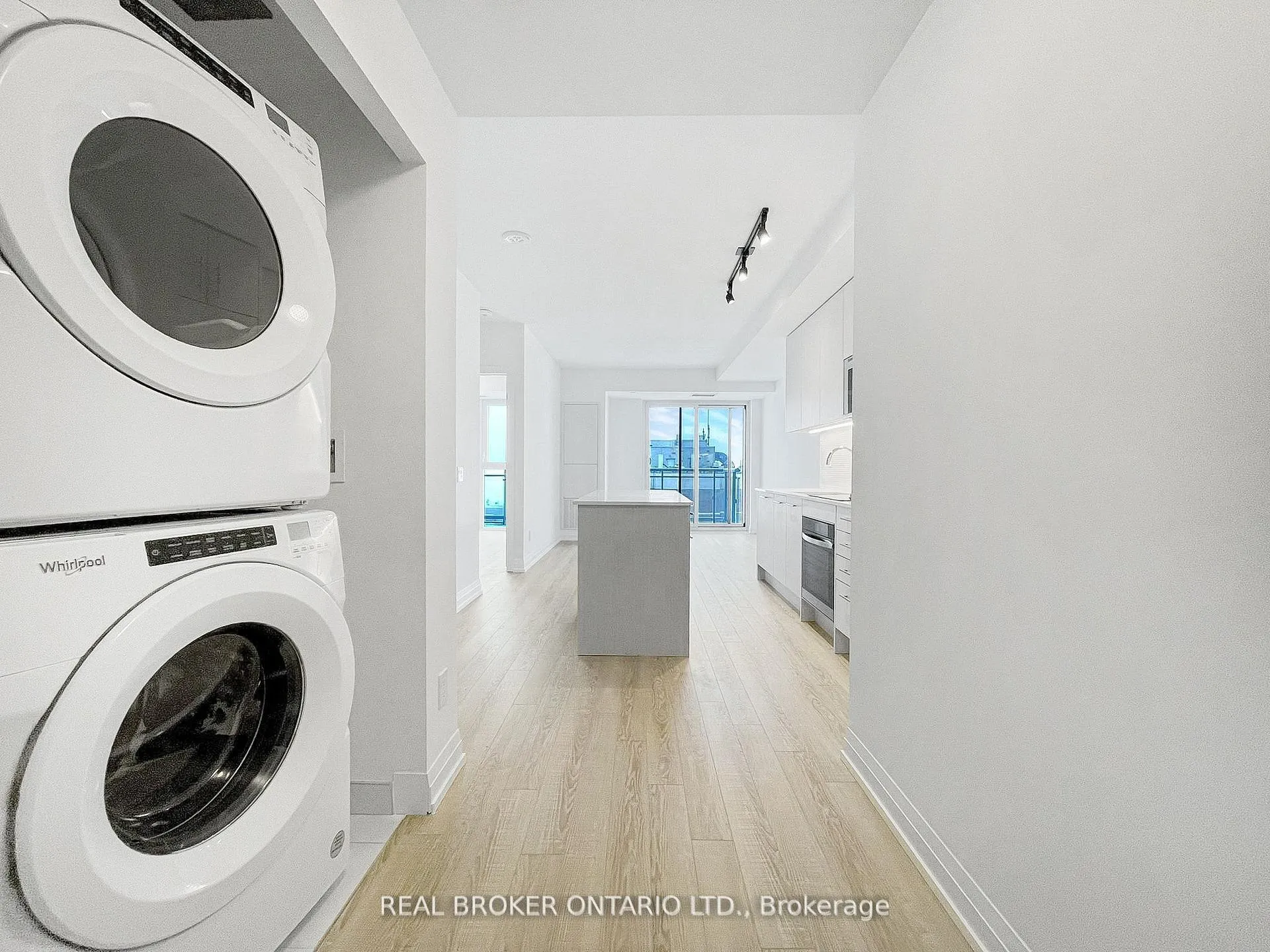 Photo 12 of Unit 2705, 286 Main Street, Toronto, East End-Danforth — HOMEH