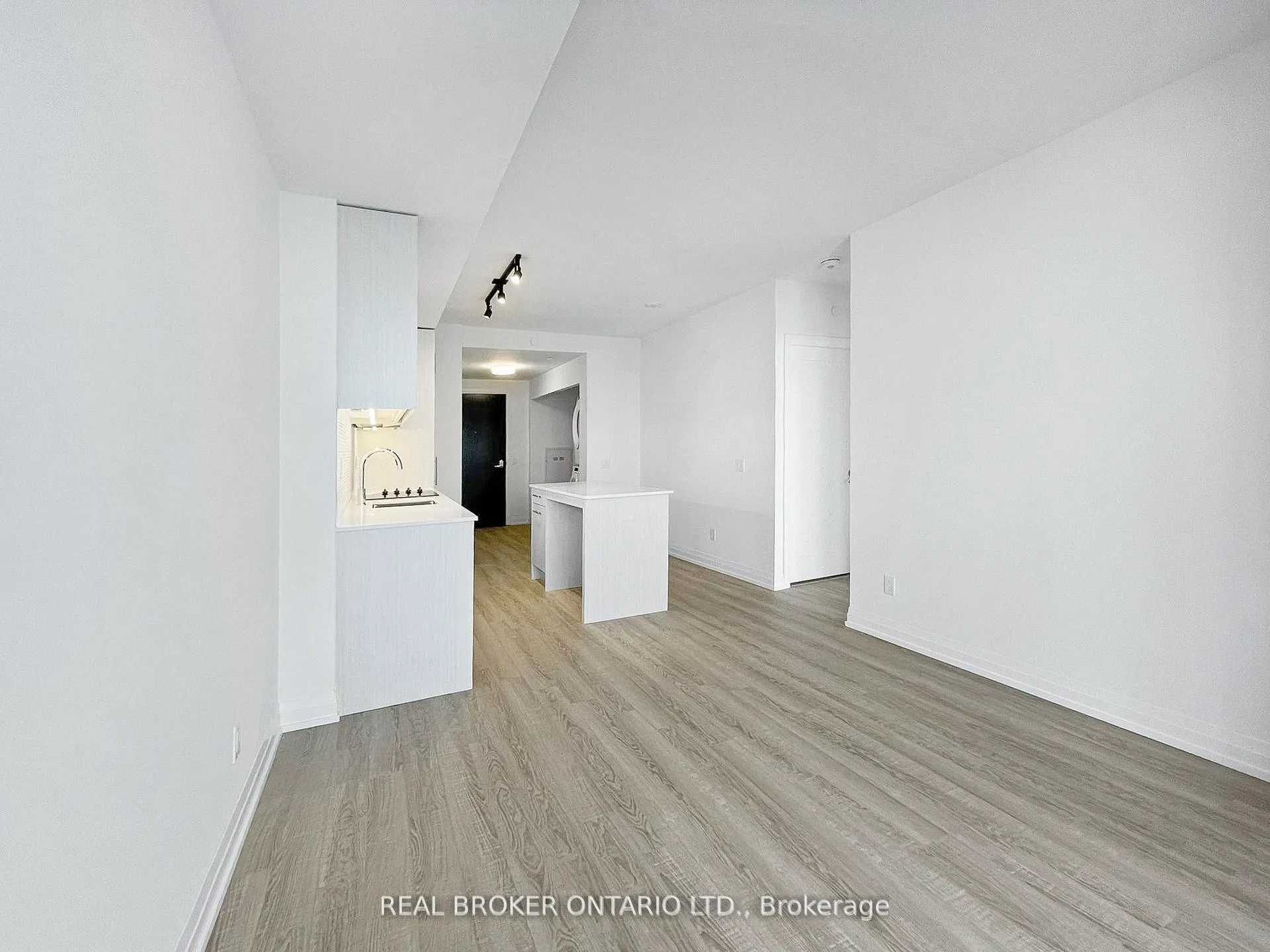 Photo 13 of Unit 2705, 286 Main Street, Toronto, East End-Danforth — HOMEH