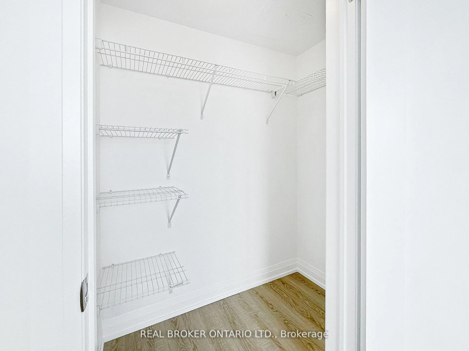 Photo 16 of Unit 2705, 286 Main Street, Toronto, East End-Danforth — HOMEH