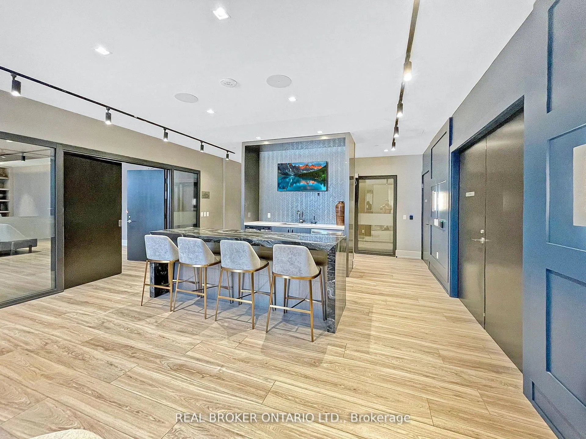 Photo 19 of Unit 2705, 286 Main Street, Toronto, East End-Danforth — HOMEH