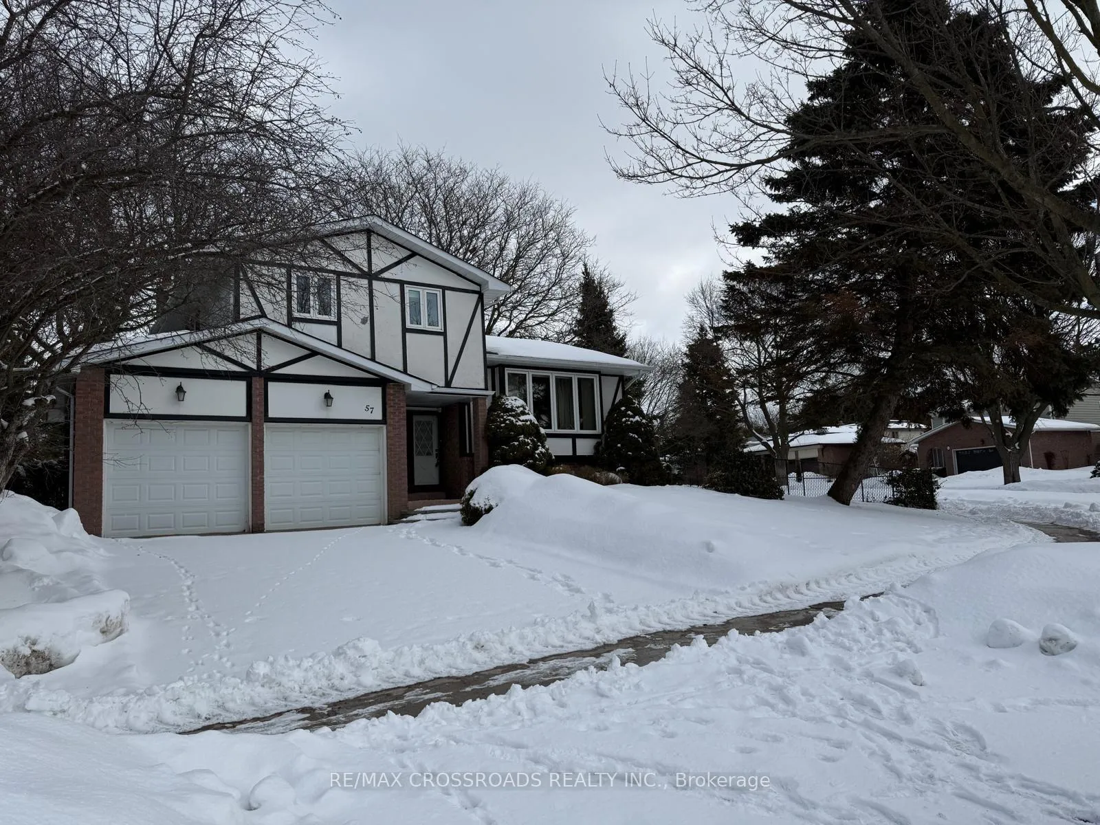 Photo 1 of 57 Sir Constantine Drive, Markham, Markham Village — HOMEH