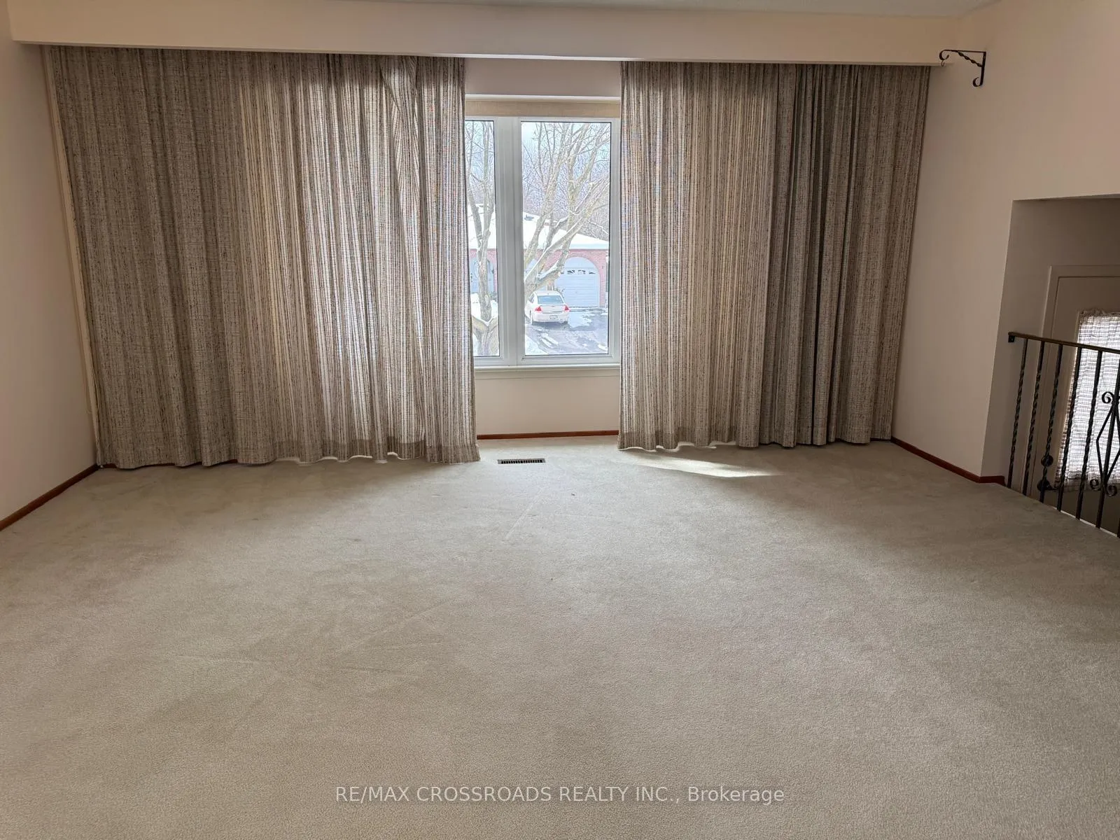 Photo 16 of 57 Sir Constantine Drive, Markham, Markham Village — HOMEH