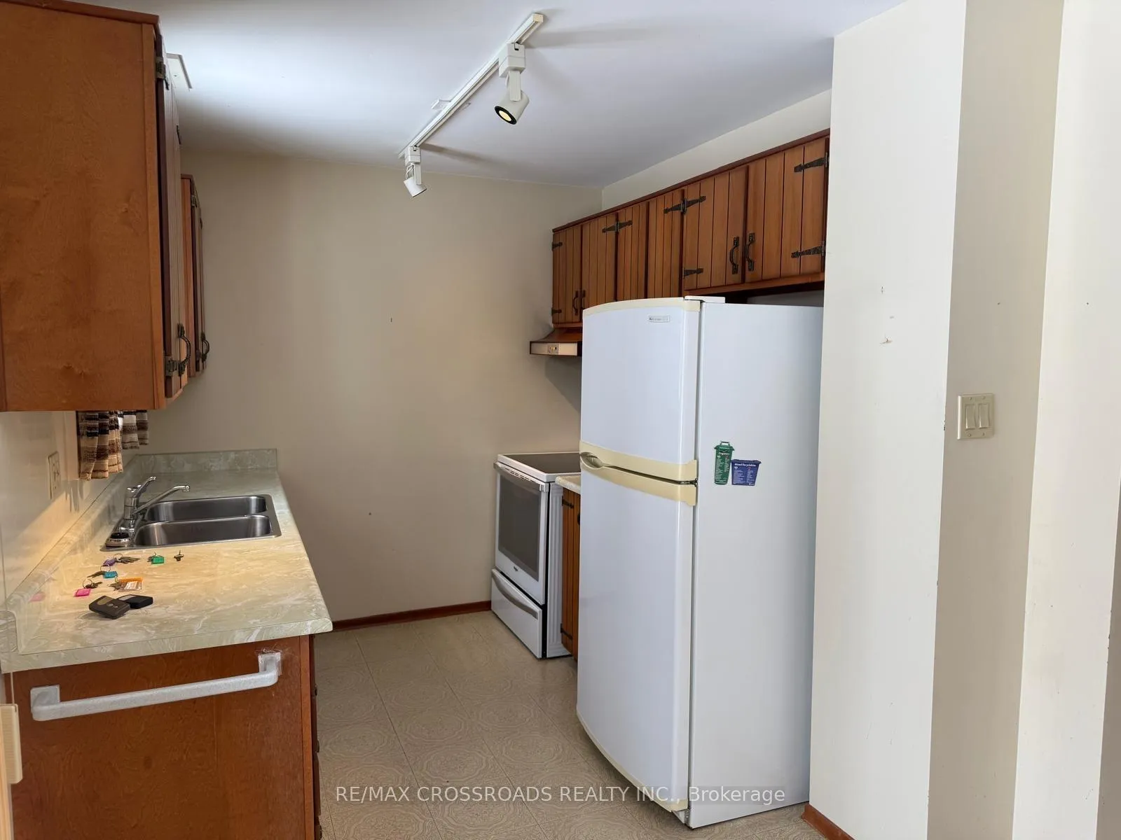 Photo 18 of 57 Sir Constantine Drive, Markham, Markham Village — HOMEH