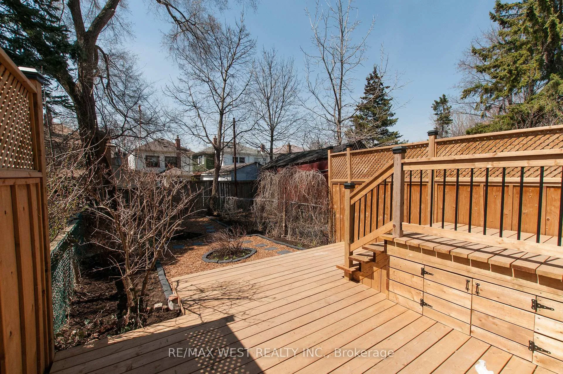 Photo 17 of Unit Upper, 36 Kennedy Avenue, Toronto, High Park-Swansea — HOMEH