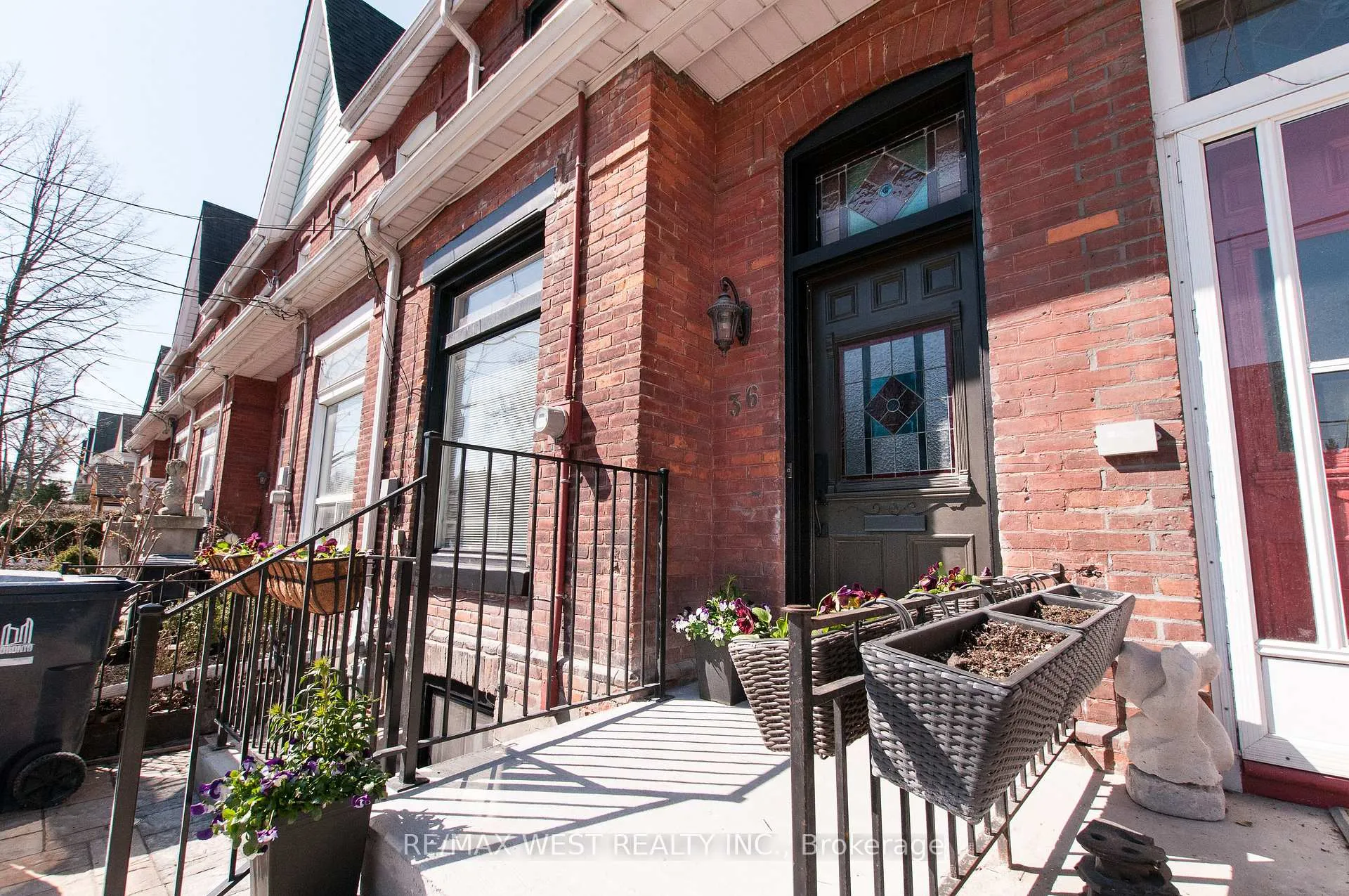 Photo 21 of Unit Upper, 36 Kennedy Avenue, Toronto, High Park-Swansea — HOMEH