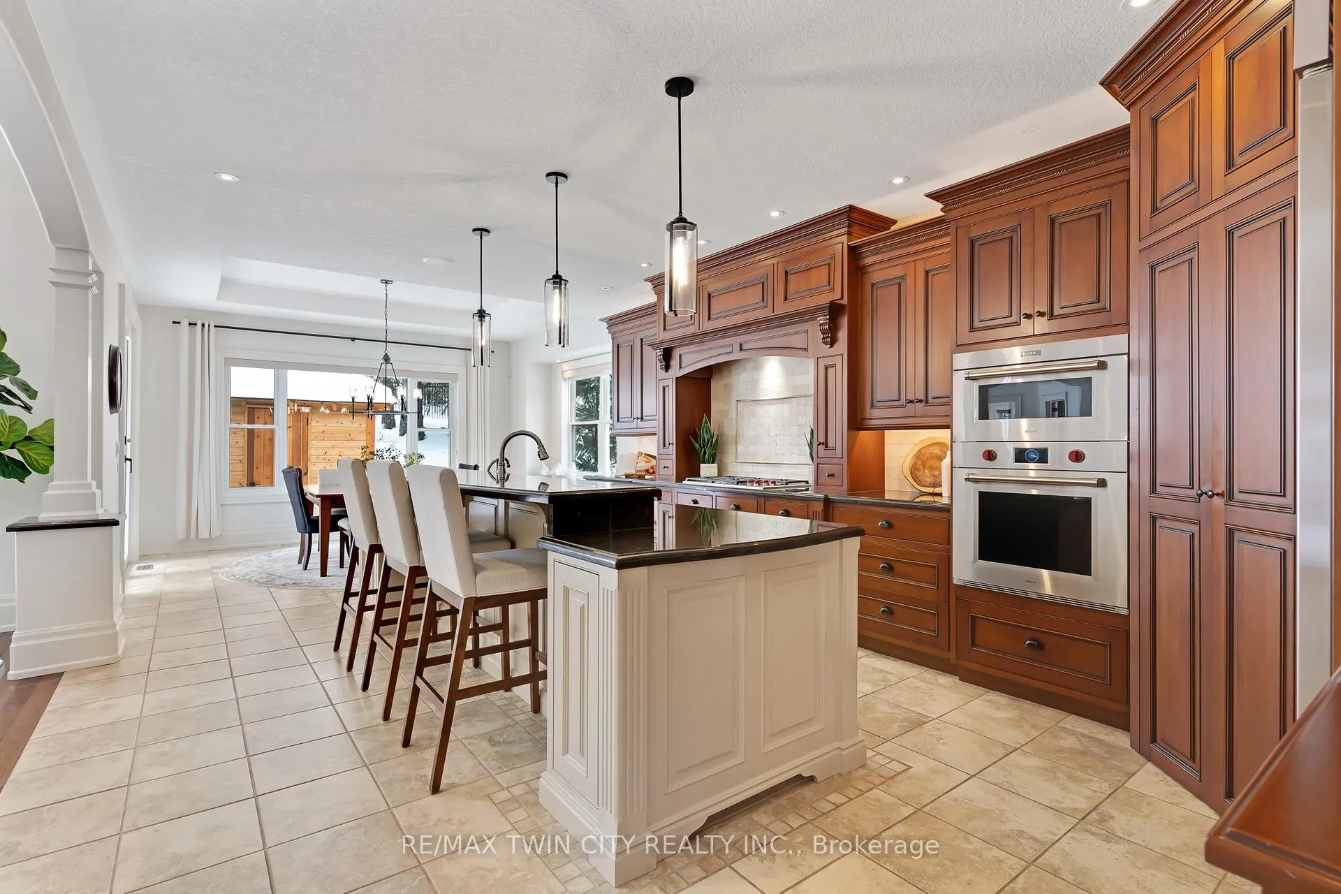 Photo 10 of 443 Malabar Drive, Waterloo — HOMEH