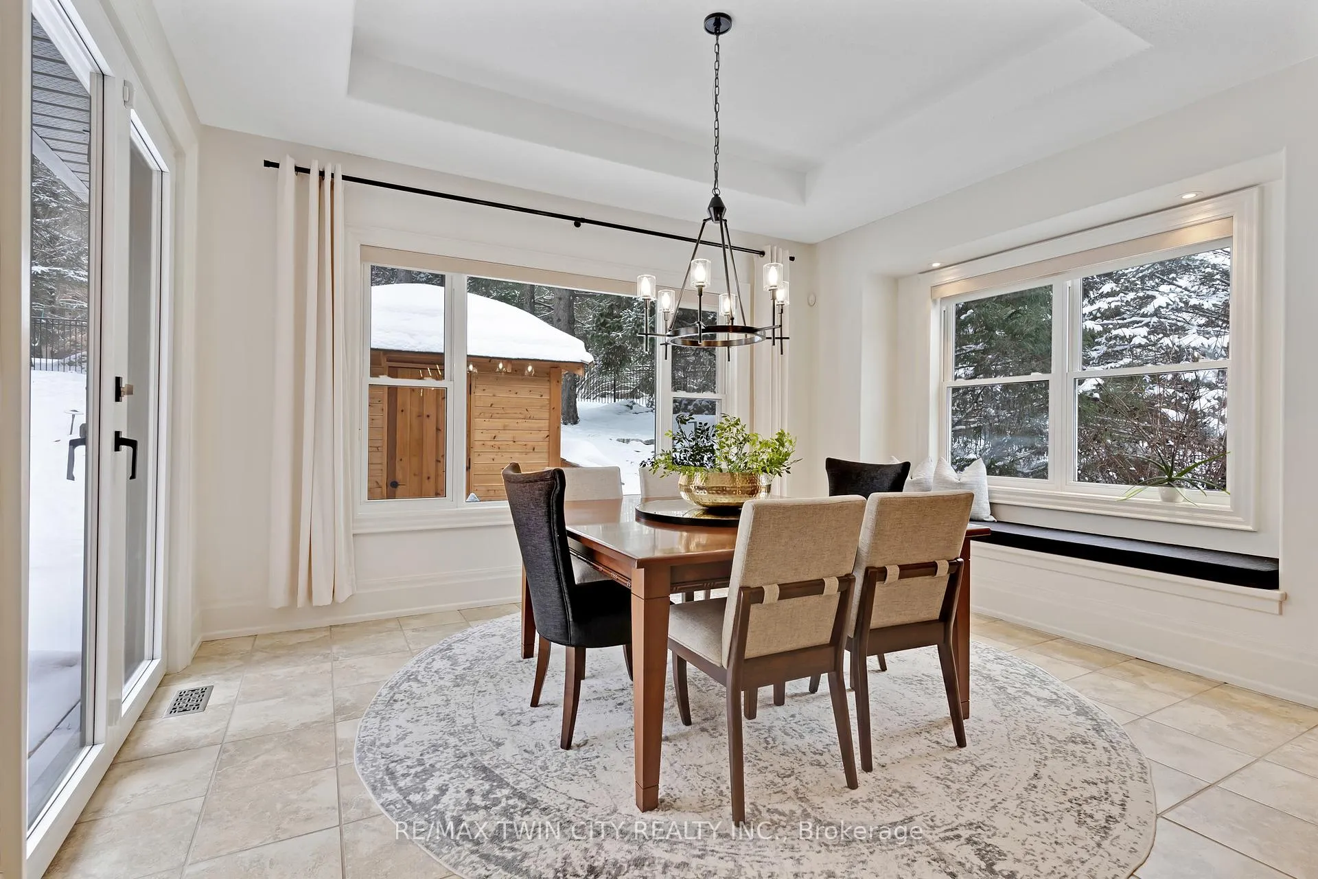 Photo 14 of 443 Malabar Drive, Waterloo — HOMEH