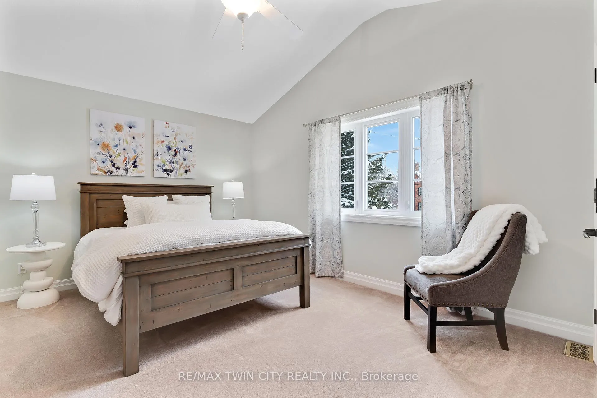 Photo 25 of 443 Malabar Drive, Waterloo — HOMEH