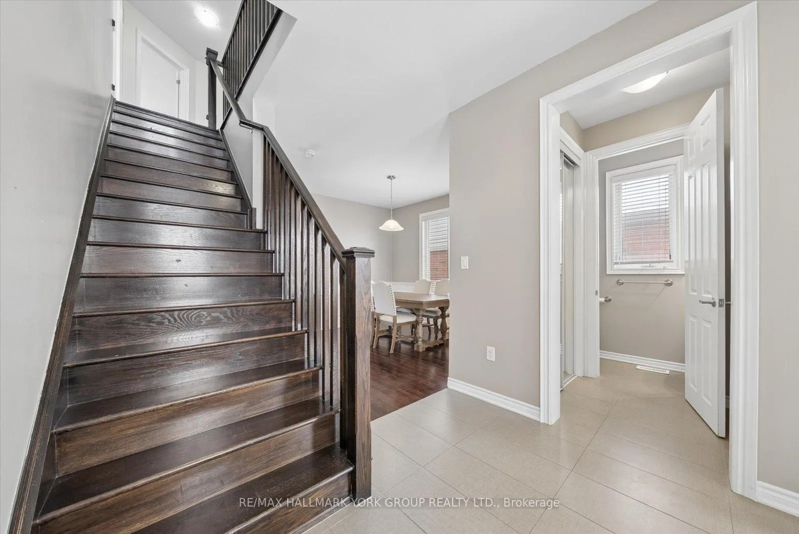Photo 8 of 11 Gordon Drive, New Tecumseth, Alliston — HOMEH