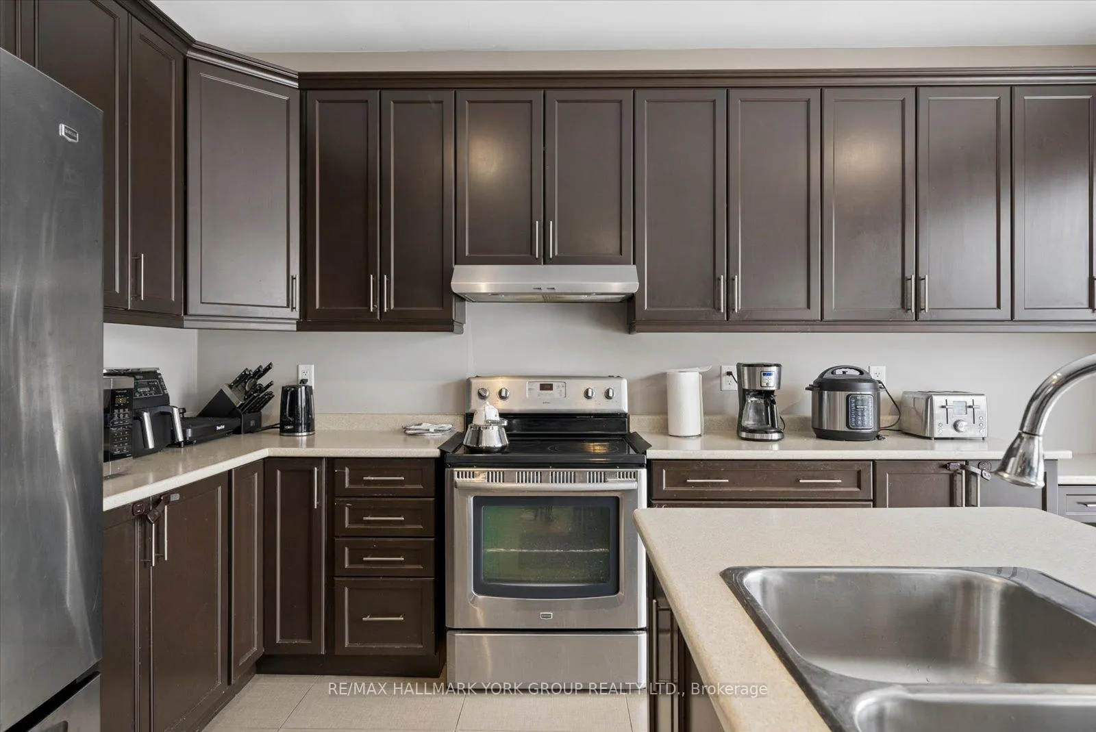 Photo 20 of 11 Gordon Drive, New Tecumseth, Alliston — HOMEH