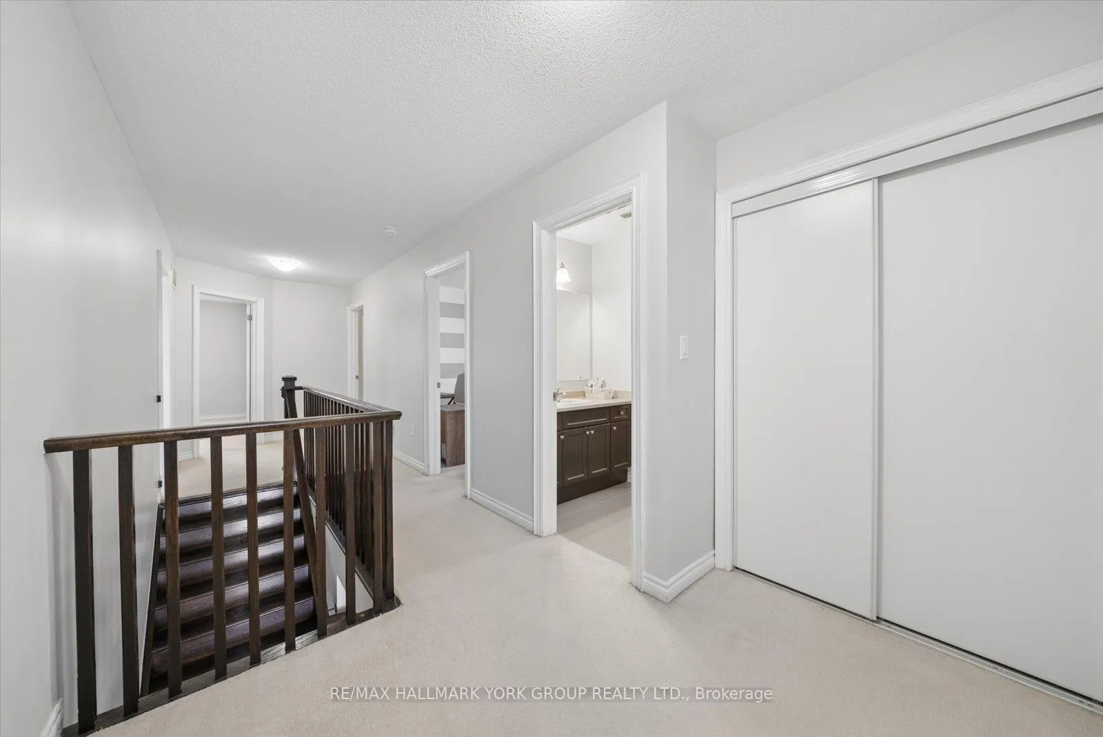 Photo 23 of 11 Gordon Drive, New Tecumseth, Alliston — HOMEH