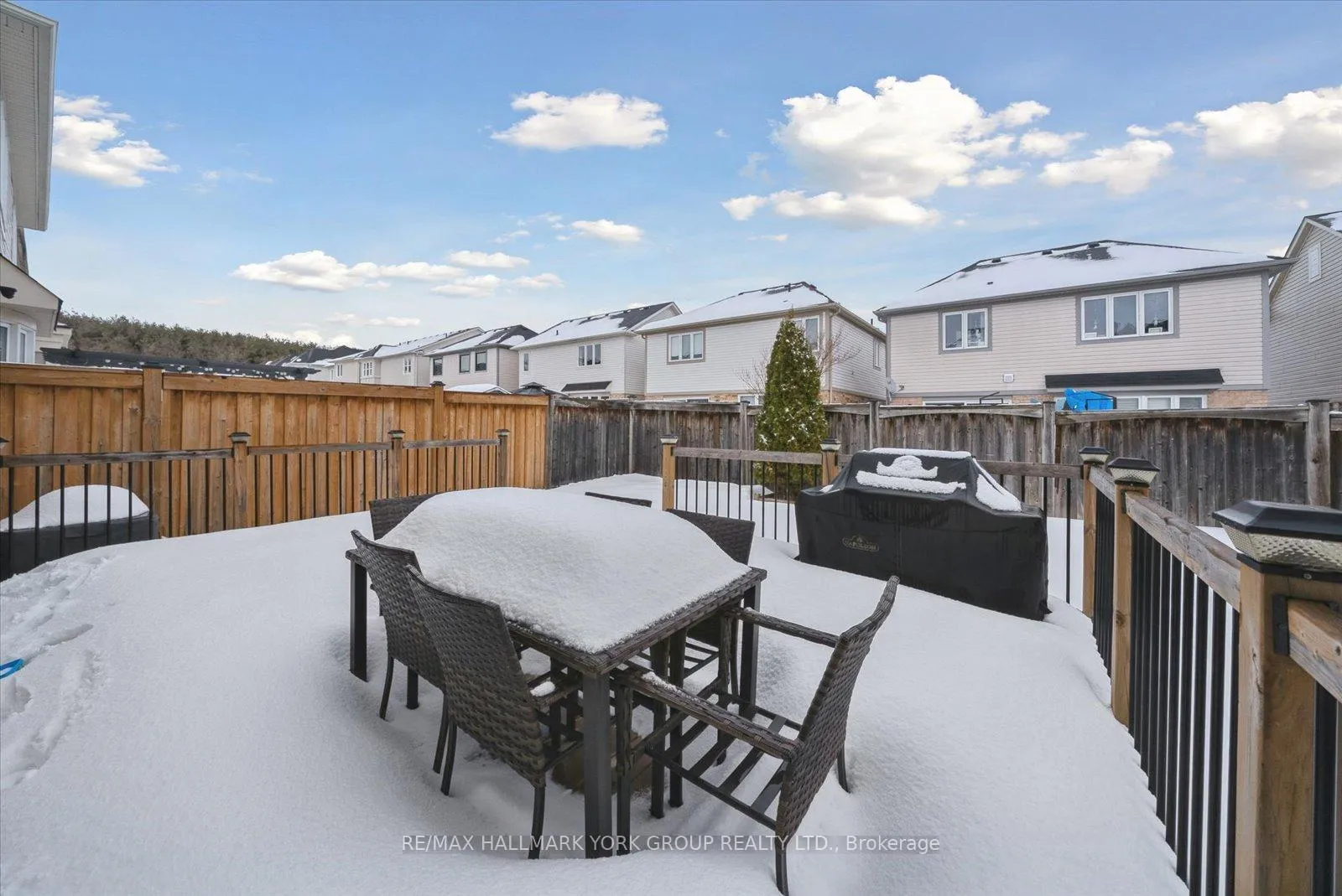 Photo 42 of 11 Gordon Drive, New Tecumseth, Alliston — HOMEH