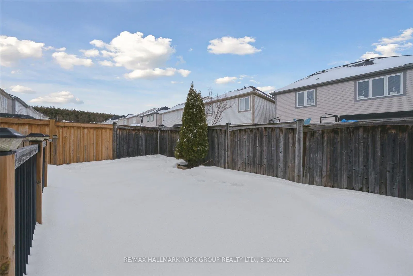 Photo 43 of 11 Gordon Drive, New Tecumseth, Alliston — HOMEH