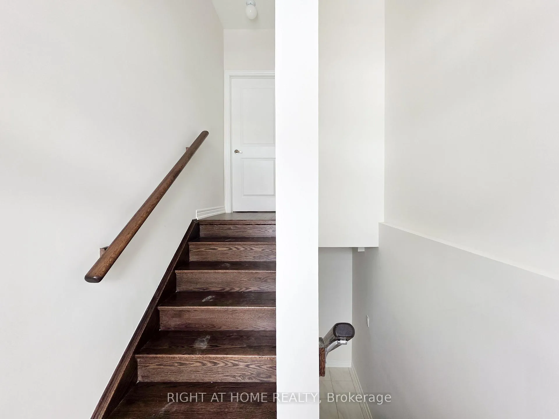 Photo 6 of 1256 Elizabeth Mackenzie Drive, Pickering, Rural Pickering — HOMEH
