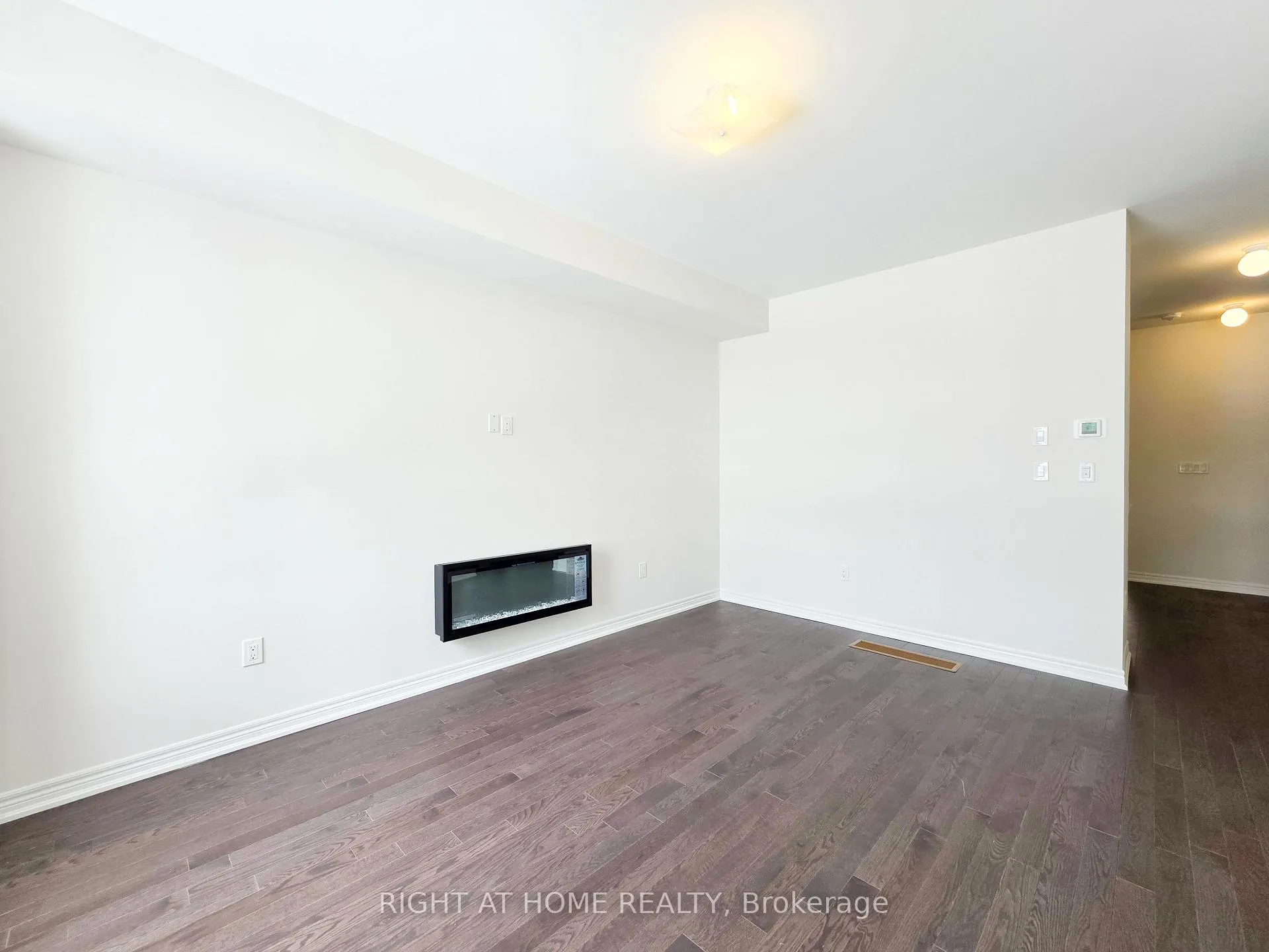 Photo 16 of 1256 Elizabeth Mackenzie Drive, Pickering, Rural Pickering — HOMEH