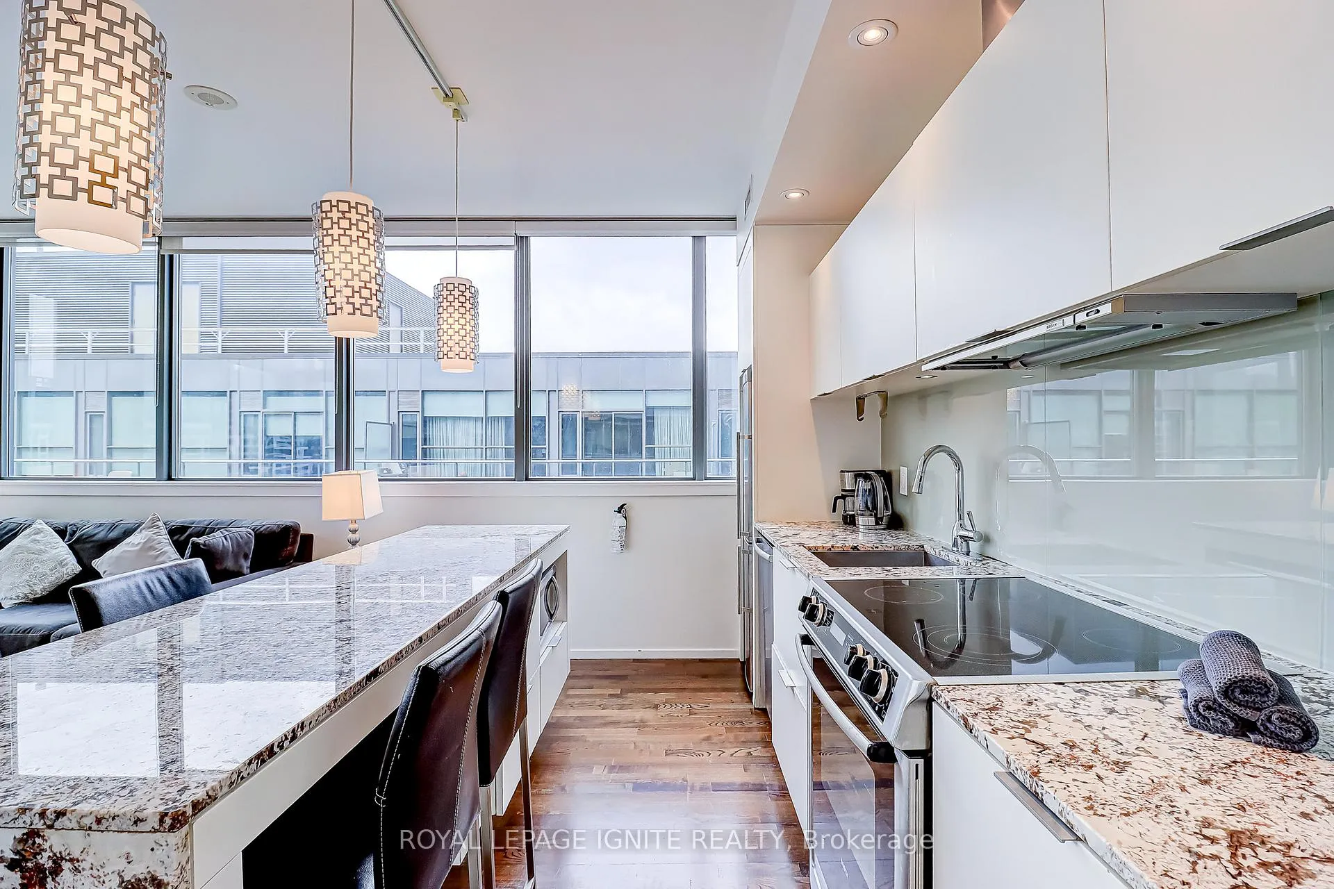 Photo 2 of Unit 1502, 8 Charlotte Street, Toronto, Waterfront Communities — HOMEH