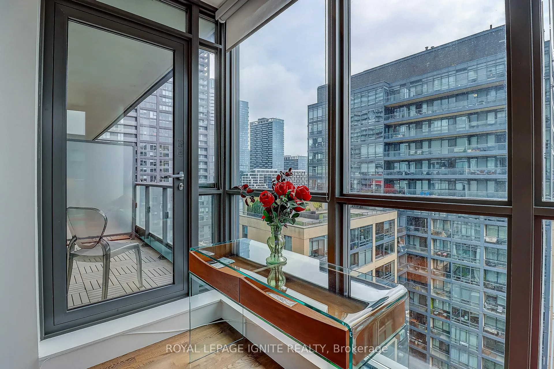Photo 11 of Unit 1502, 8 Charlotte Street, Toronto, Waterfront Communities — HOMEH