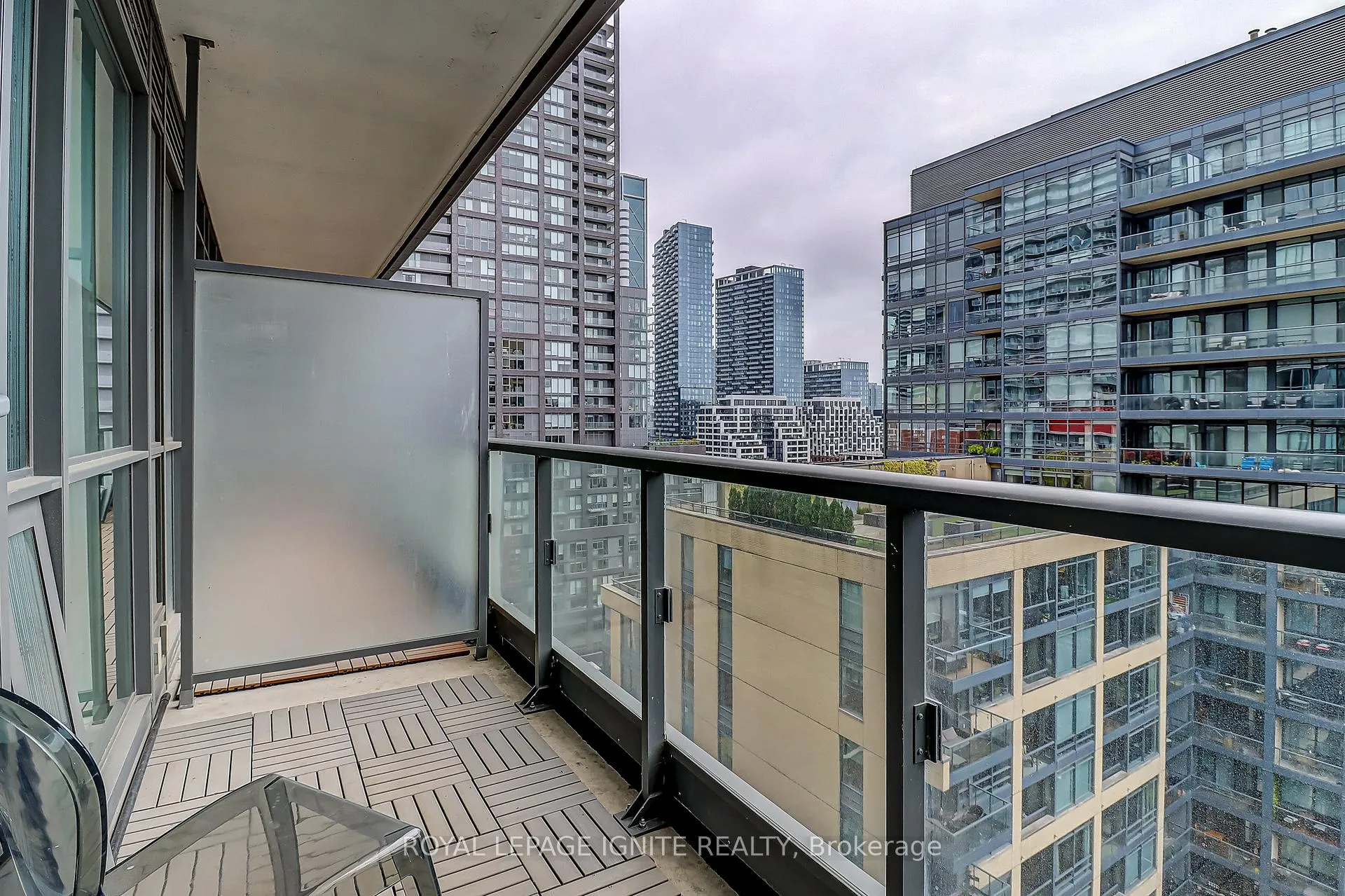 Photo 12 of Unit 1502, 8 Charlotte Street, Toronto, Waterfront Communities — HOMEH