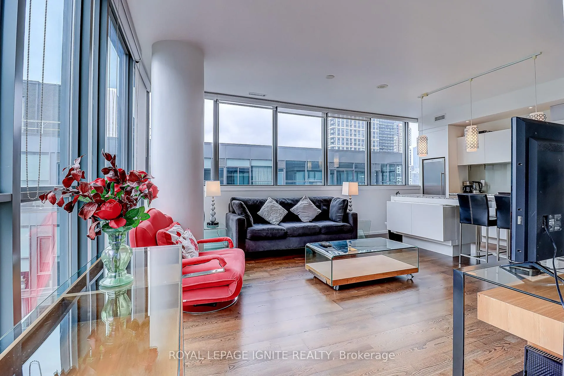 Photo 15 of Unit 1502, 8 Charlotte Street, Toronto, Waterfront Communities — HOMEH