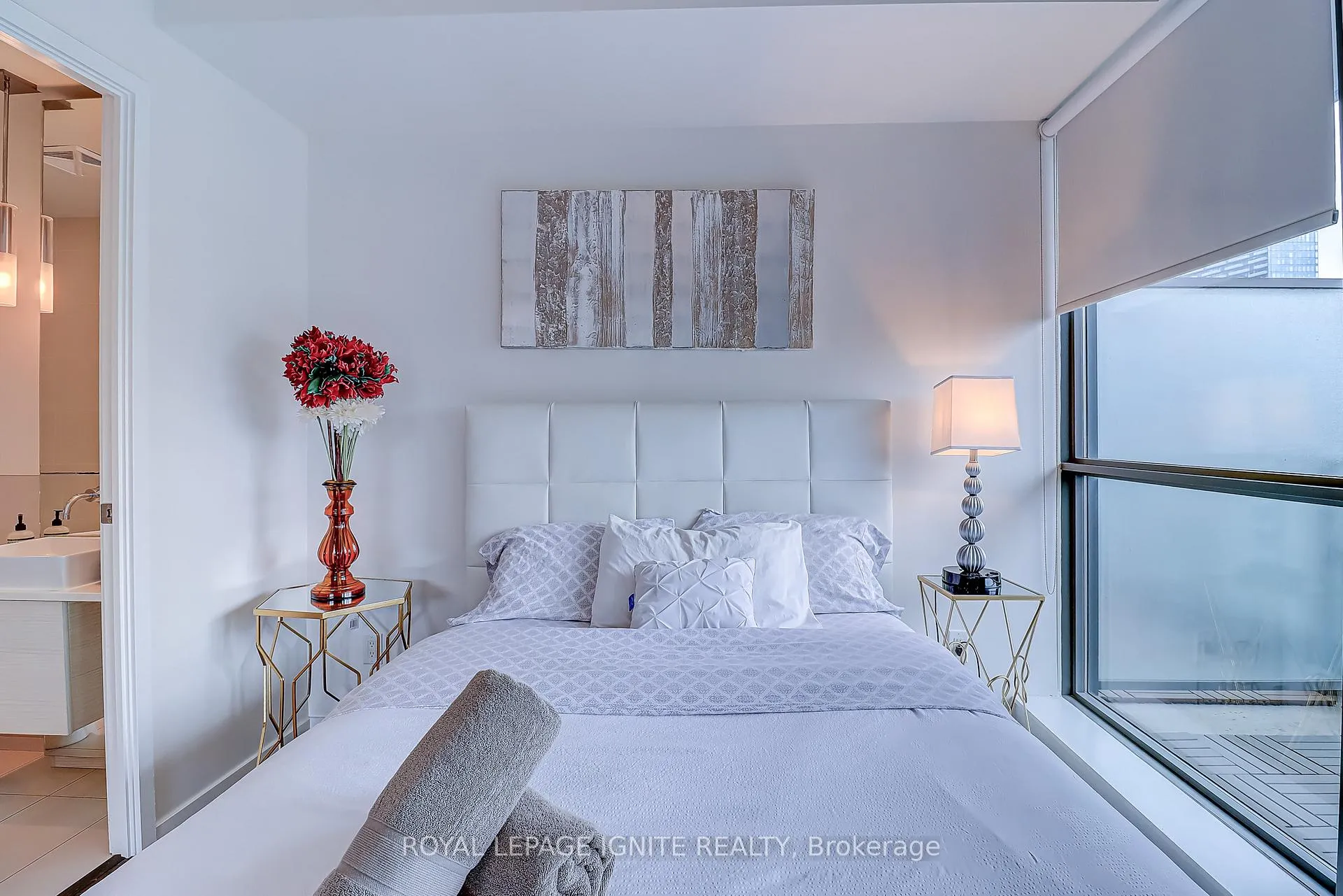 Photo 19 of Unit 1502, 8 Charlotte Street, Toronto, Waterfront Communities — HOMEH