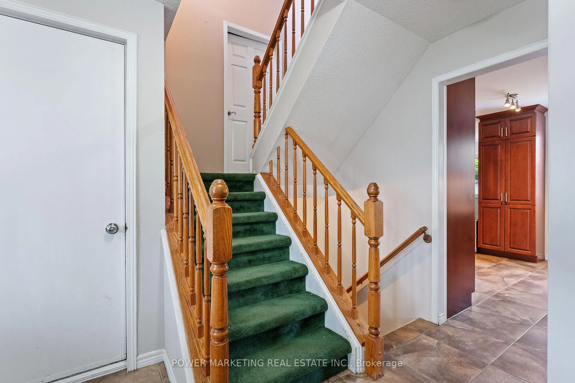 Photo 16 of 1809 Chopin Place, Ottawa, Chateauneuf — HOMEH