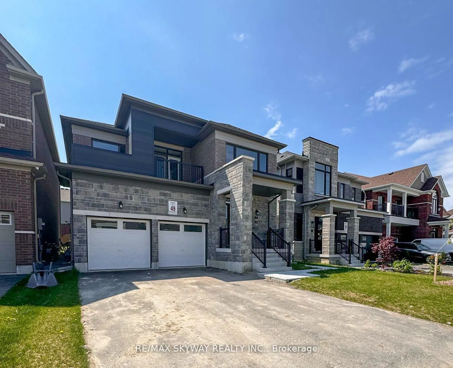 Photo 4 of Unit A, 5 Bannister Road, Barrie, Rural Barrie Southeast — HOMEH