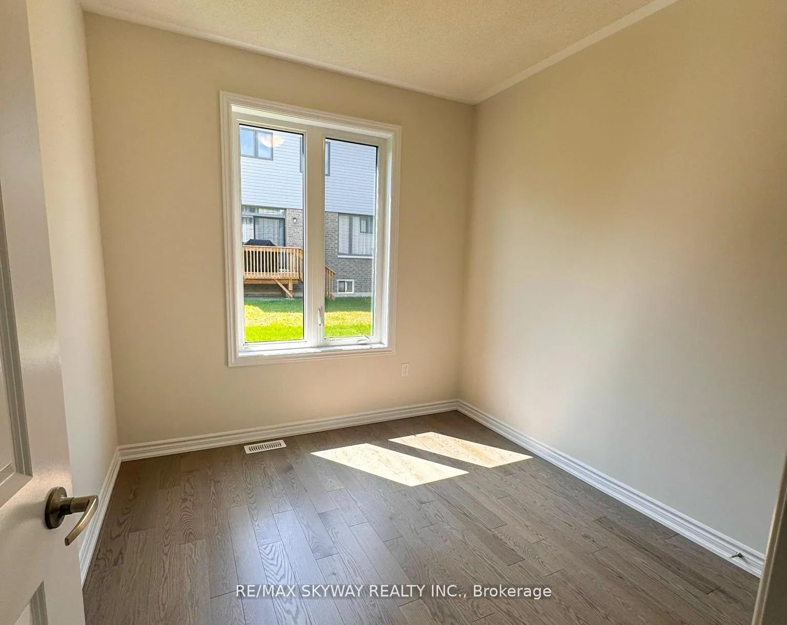 Photo 12 of Unit A, 5 Bannister Road, Barrie, Rural Barrie Southeast — HOMEH