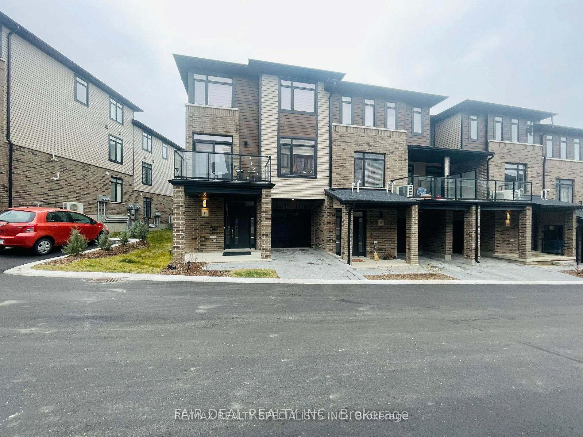 Photo 1 of Unit 11, 2610 Kettering Place, London, South U — HOMEH