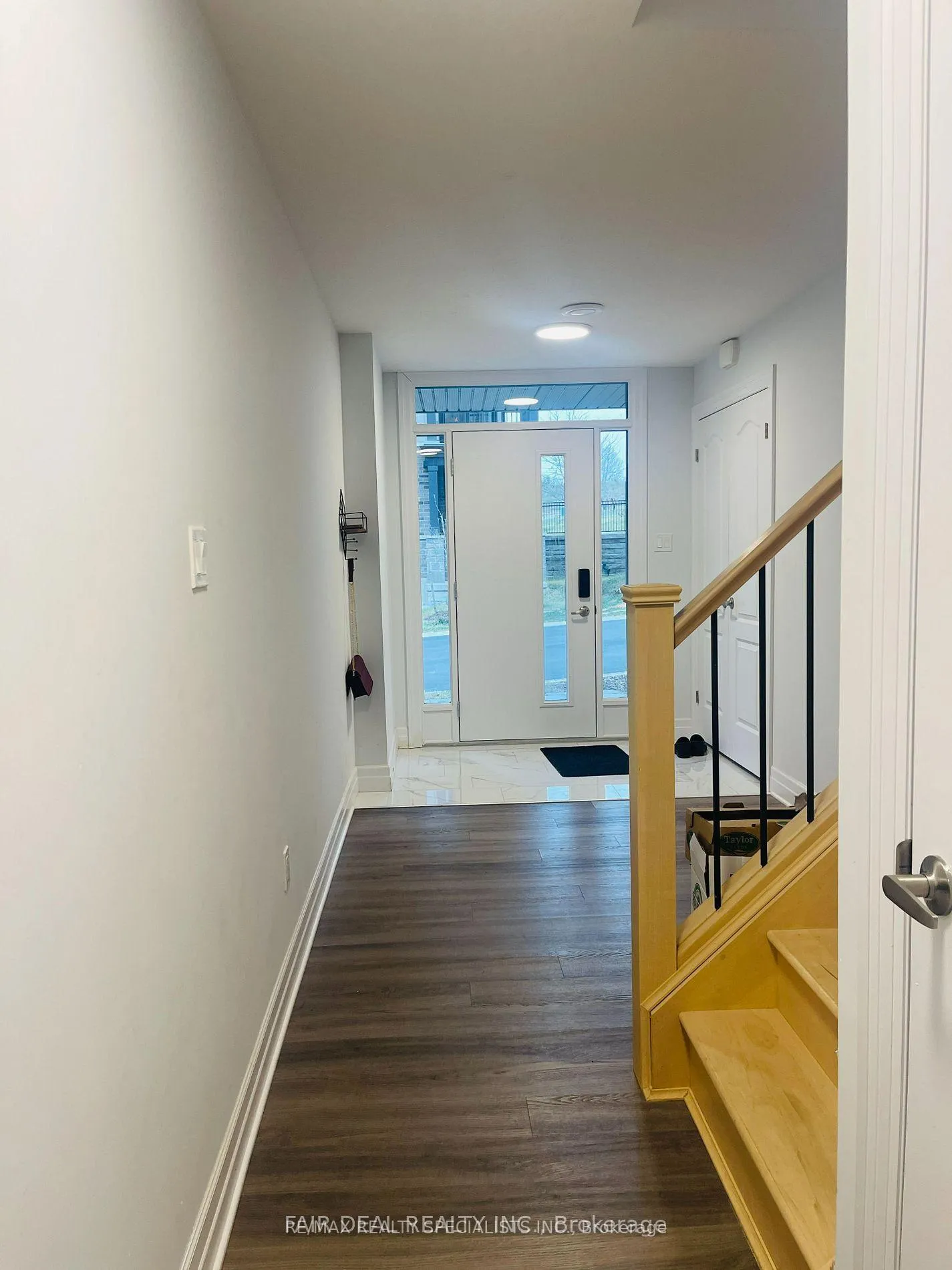 Photo 3 of Unit 11, 2610 Kettering Place, London, South U — HOMEH