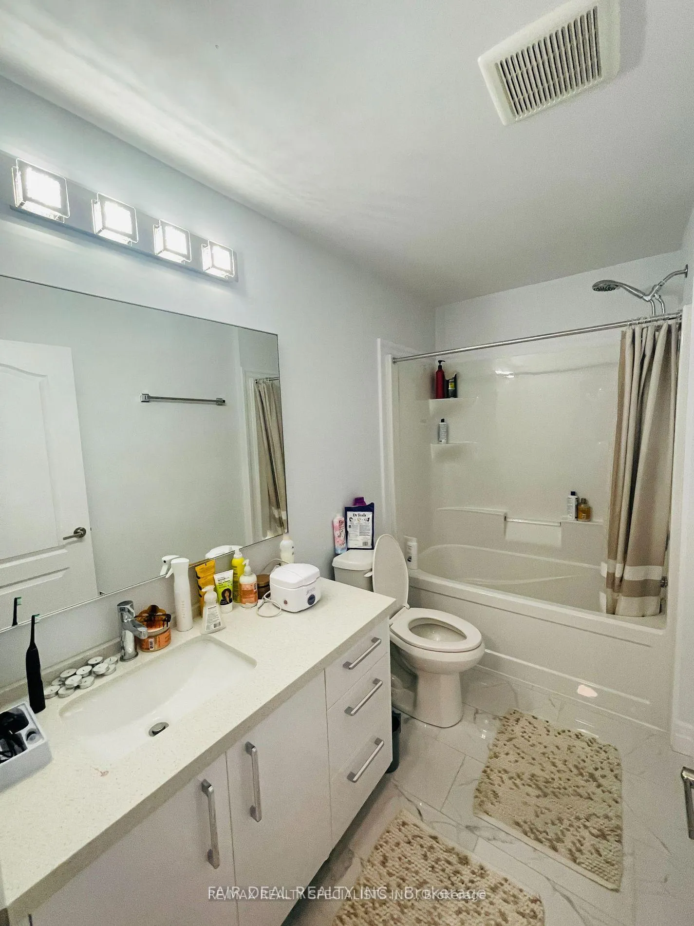 Photo 14 of Unit 11, 2610 Kettering Place, London, South U — HOMEH