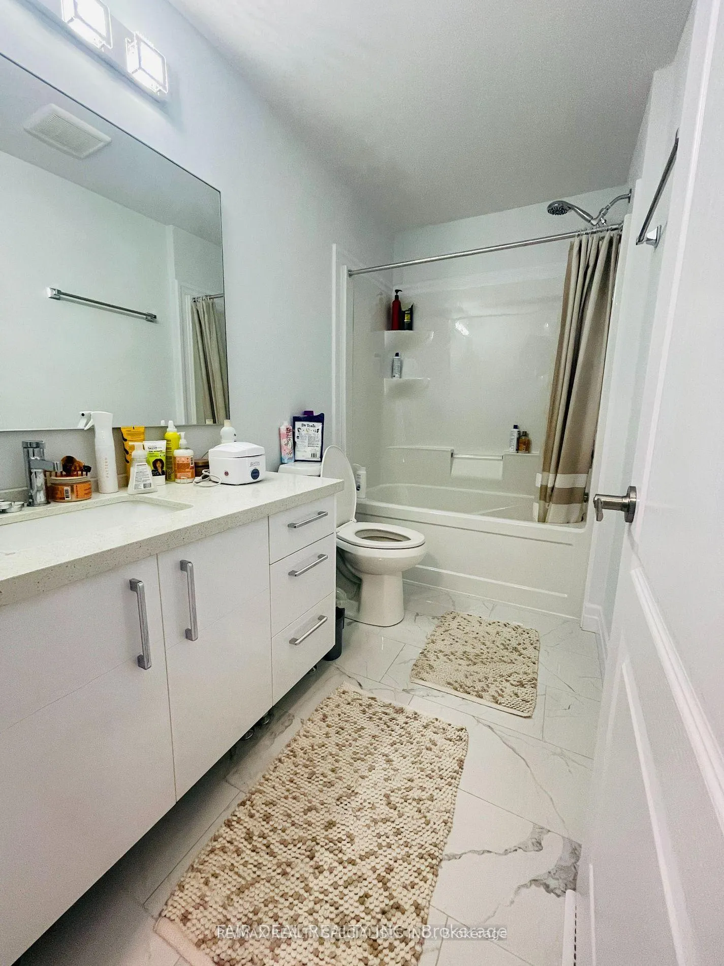 Photo 18 of Unit 11, 2610 Kettering Place, London, South U — HOMEH