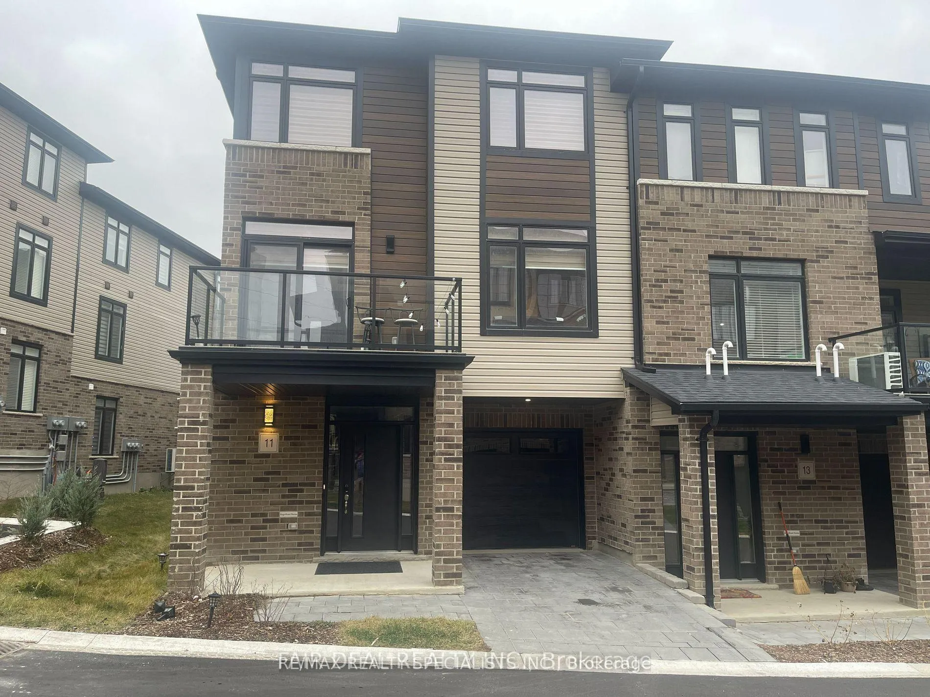 Photo 25 of Unit 11, 2610 Kettering Place, London, South U — HOMEH