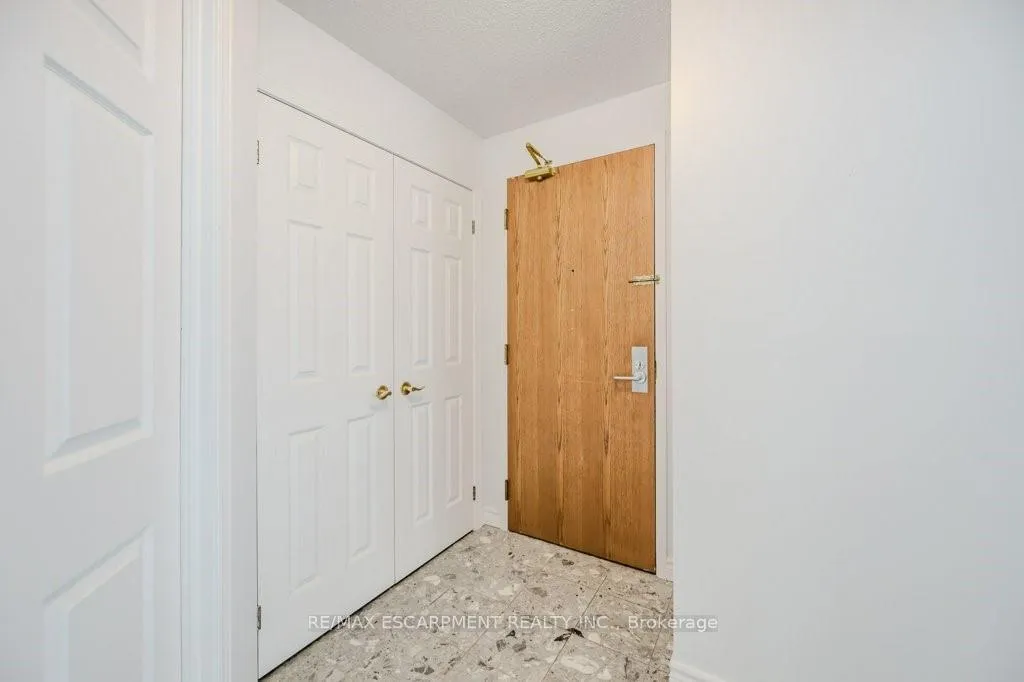 Photo 7 of Unit 302 (B), 67 Caroline Street, Hamilton, Durand — HOMEH