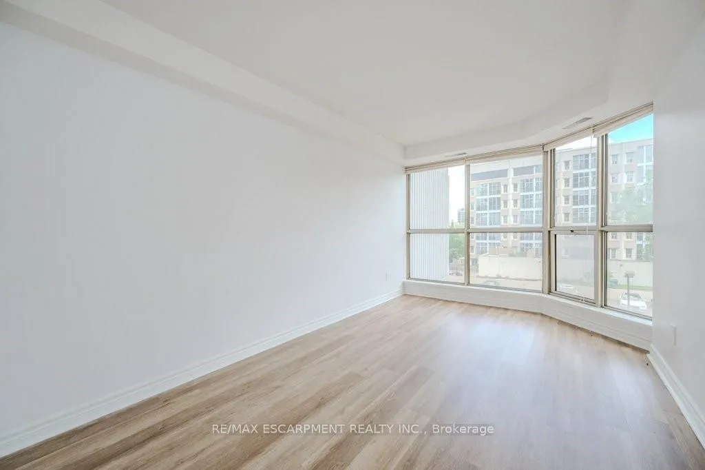 Photo 8 of Unit 302 (B), 67 Caroline Street, Hamilton, Durand — HOMEH