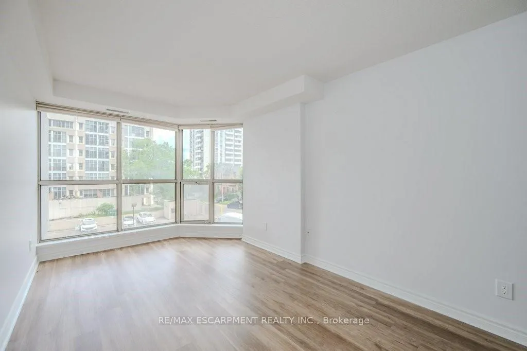 Photo 9 of Unit 302 (B), 67 Caroline Street, Hamilton, Durand — HOMEH