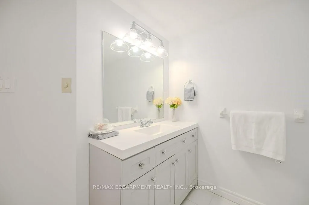 Photo 39 of Unit 302 (B), 67 Caroline Street, Hamilton, Durand — HOMEH