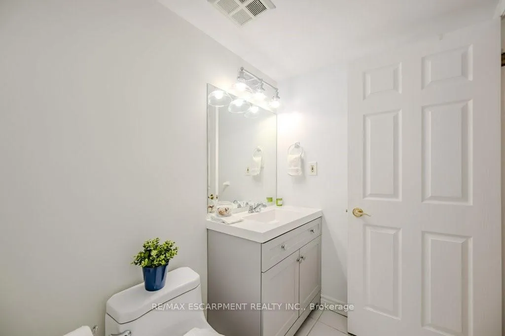 Photo 42 of Unit 302 (B), 67 Caroline Street, Hamilton, Durand — HOMEH