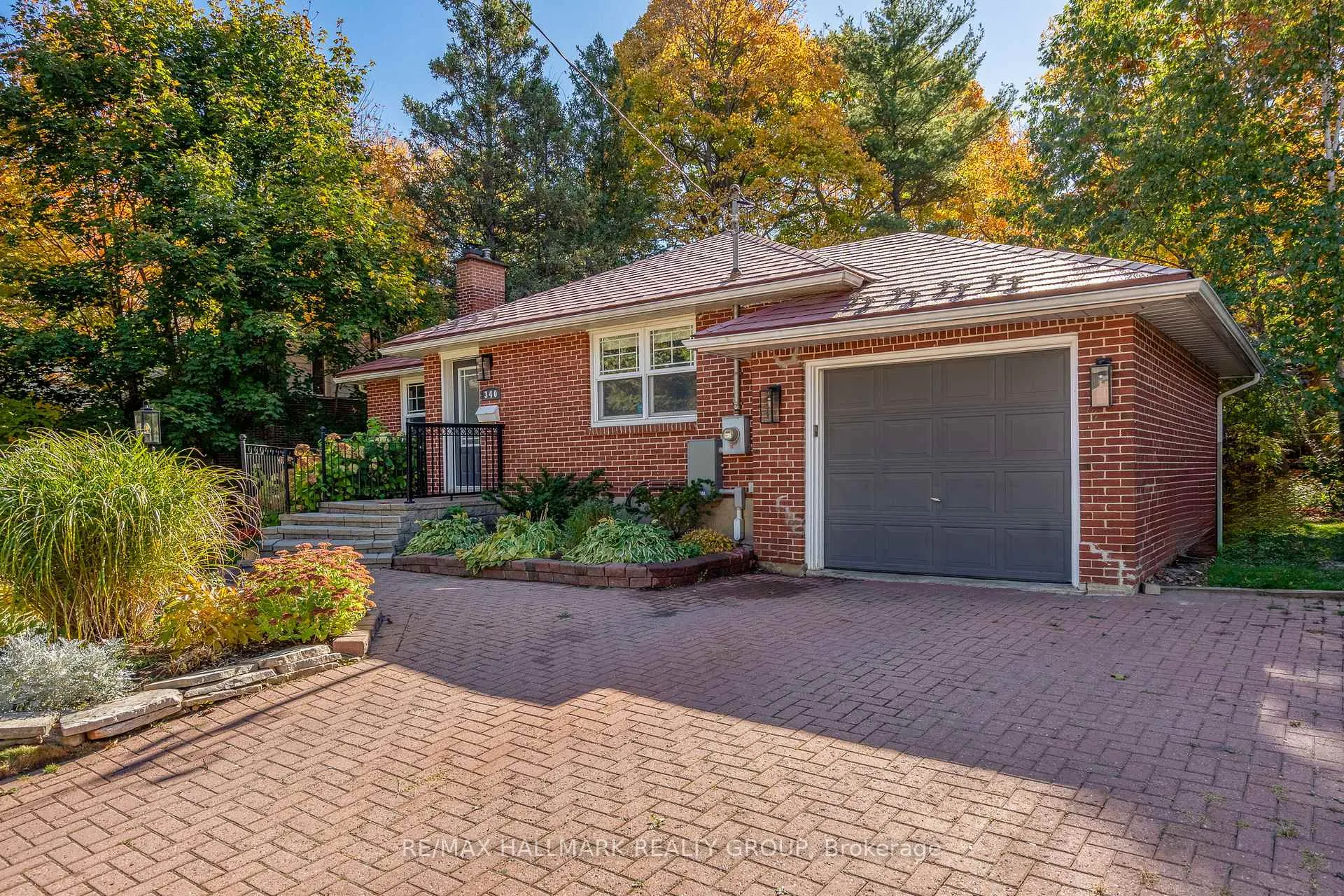 Photo 2 of 340 Cunningham Avenue, Ottawa, Alta Vista/Faircrest Heights — HOMEH
