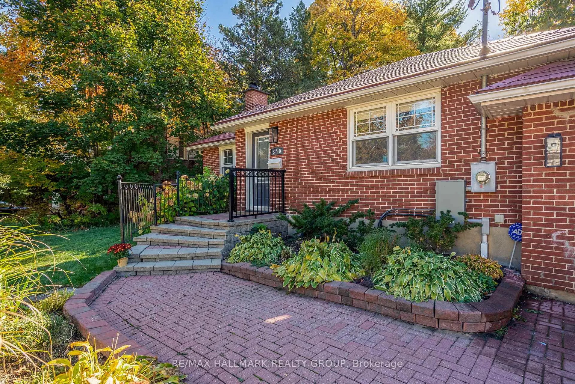 Photo 3 of 340 Cunningham Avenue, Ottawa, Alta Vista/Faircrest Heights — HOMEH