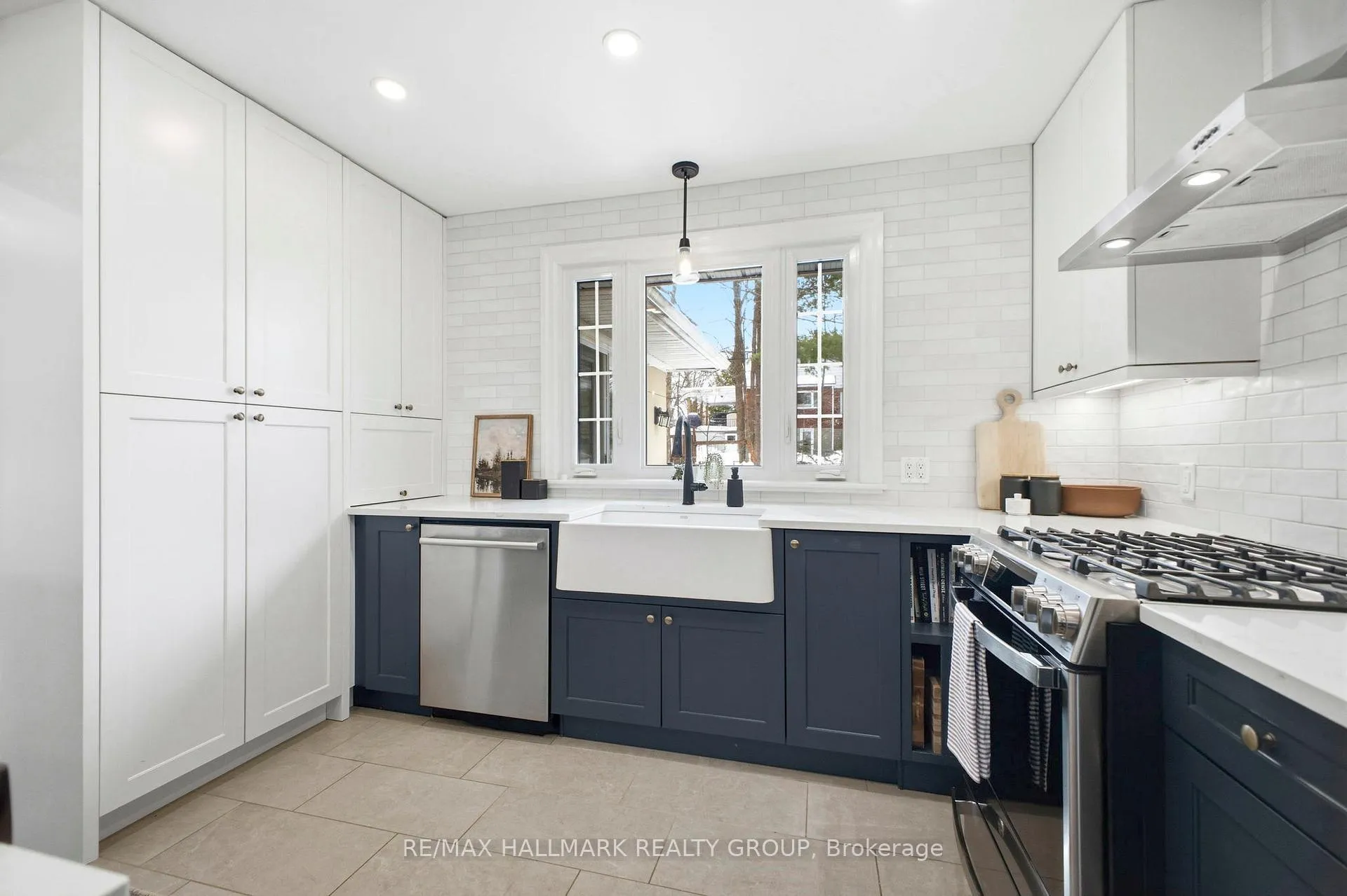 Photo 12 of 340 Cunningham Avenue, Ottawa, Alta Vista/Faircrest Heights — HOMEH