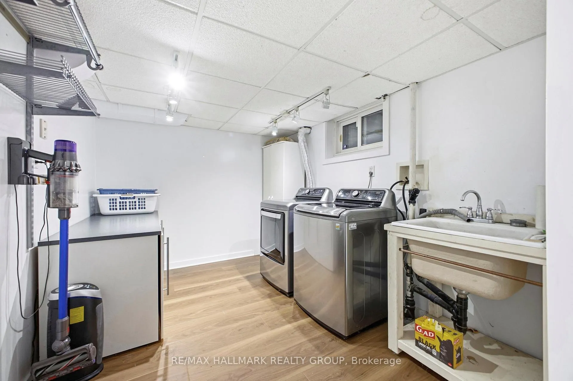 Photo 35 of 340 Cunningham Avenue, Ottawa, Alta Vista/Faircrest Heights — HOMEH