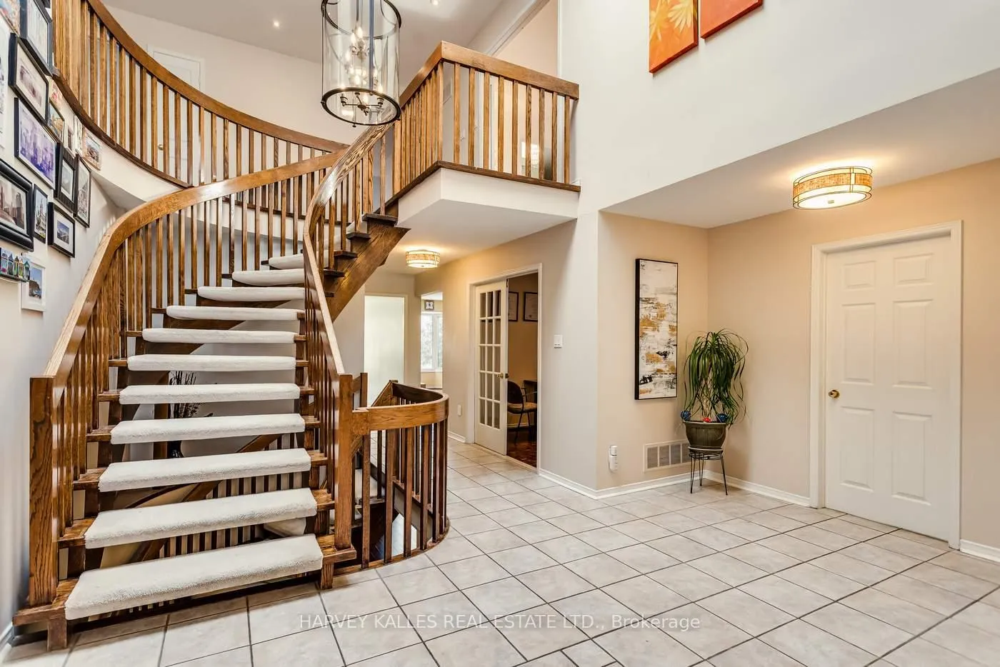 Photo 4 of 145 Franklin Avenue, Vaughan, Crestwood-Springfarm-Yorkhill — HOMEH