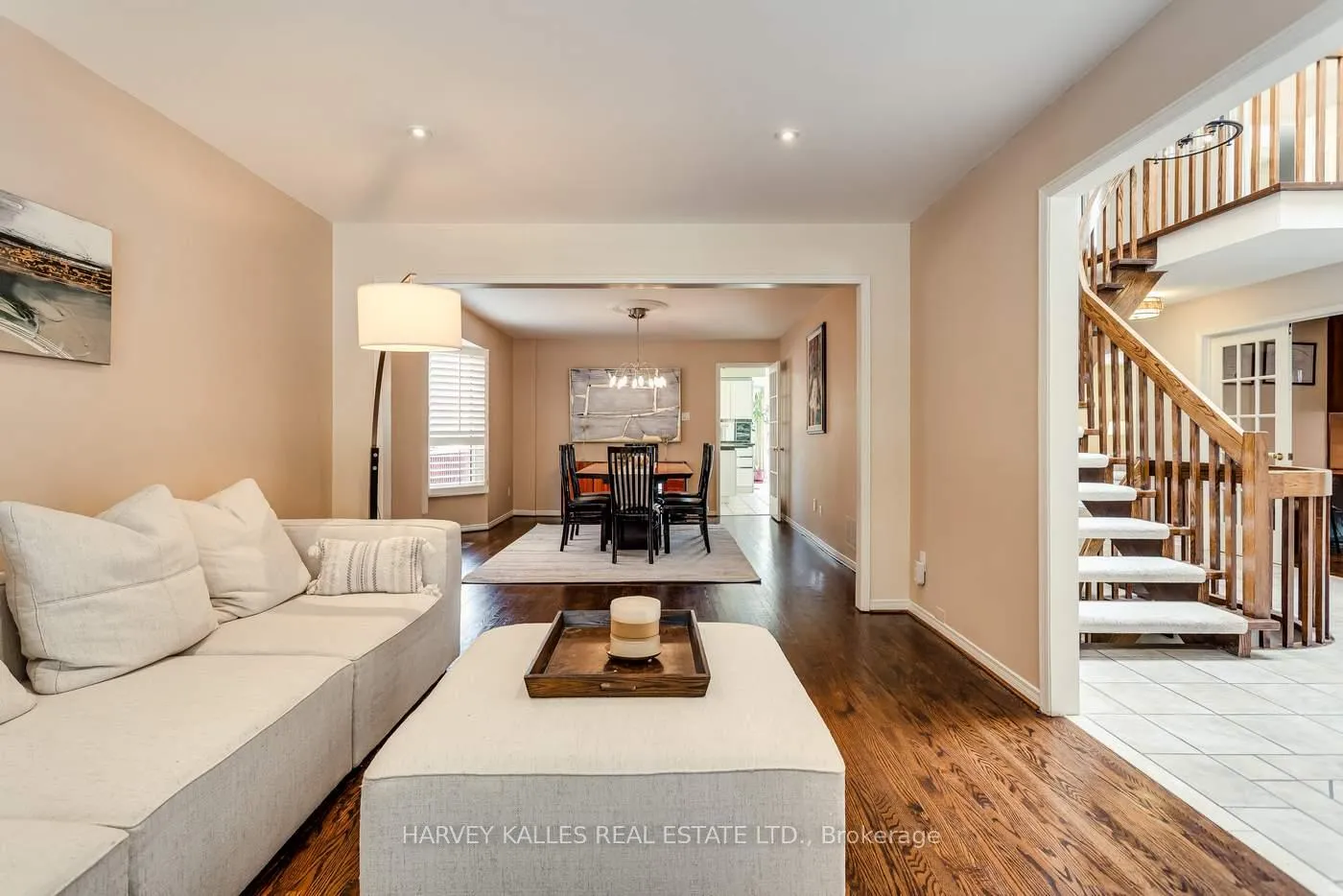 Photo 6 of 145 Franklin Avenue, Vaughan, Crestwood-Springfarm-Yorkhill — HOMEH