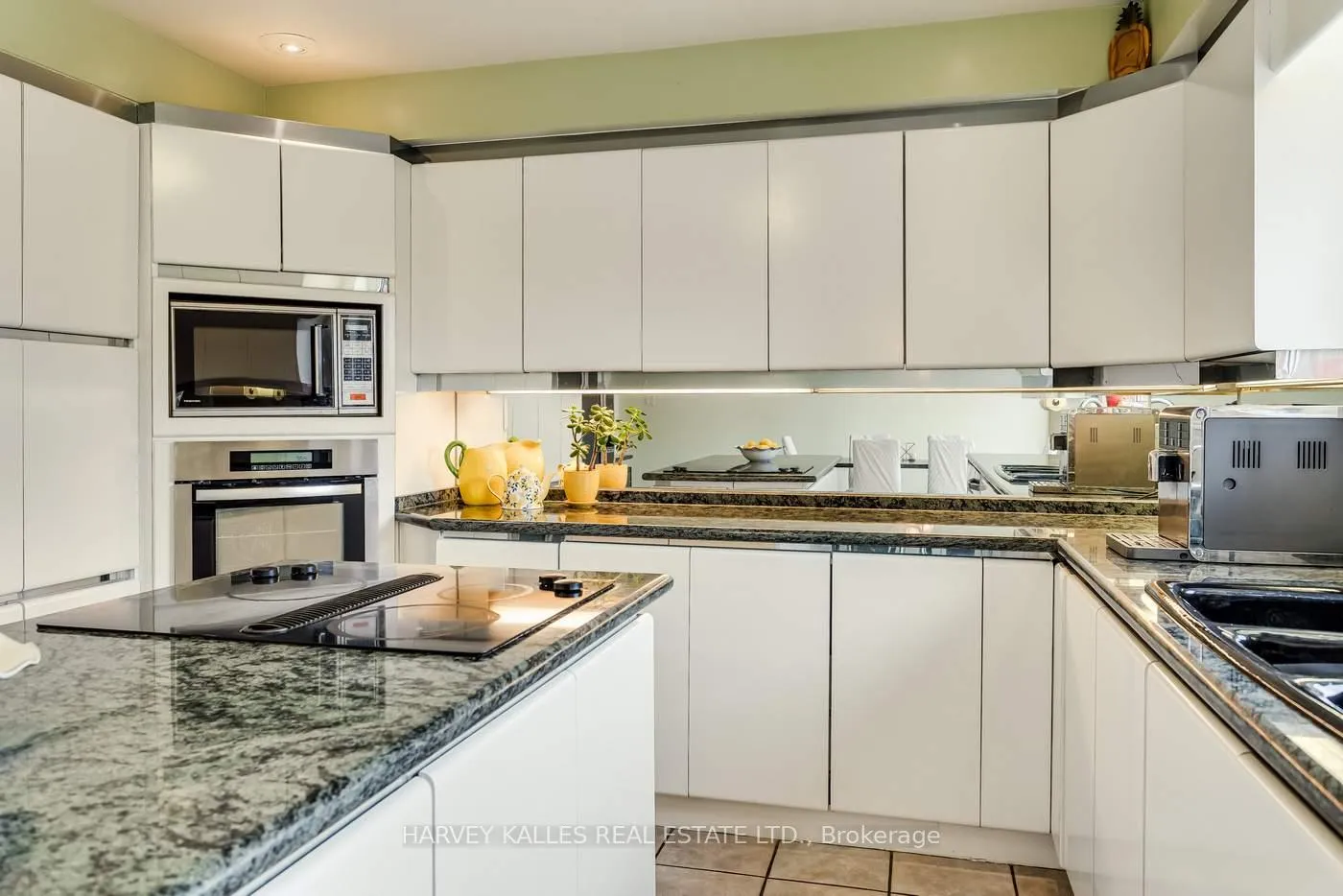 Photo 12 of 145 Franklin Avenue, Vaughan, Crestwood-Springfarm-Yorkhill — HOMEH