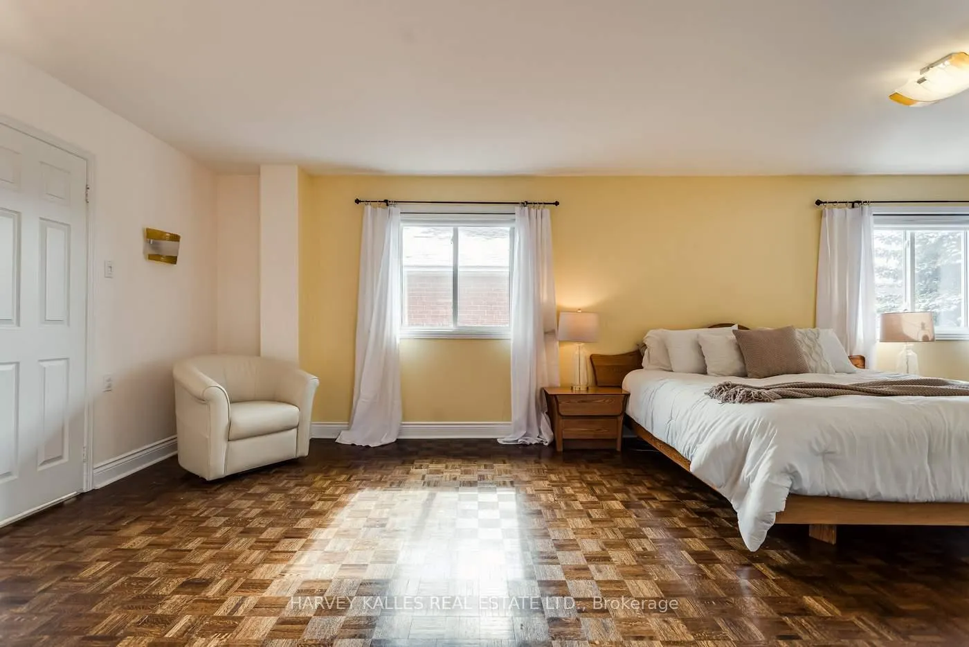 Photo 21 of 145 Franklin Avenue, Vaughan, Crestwood-Springfarm-Yorkhill — HOMEH
