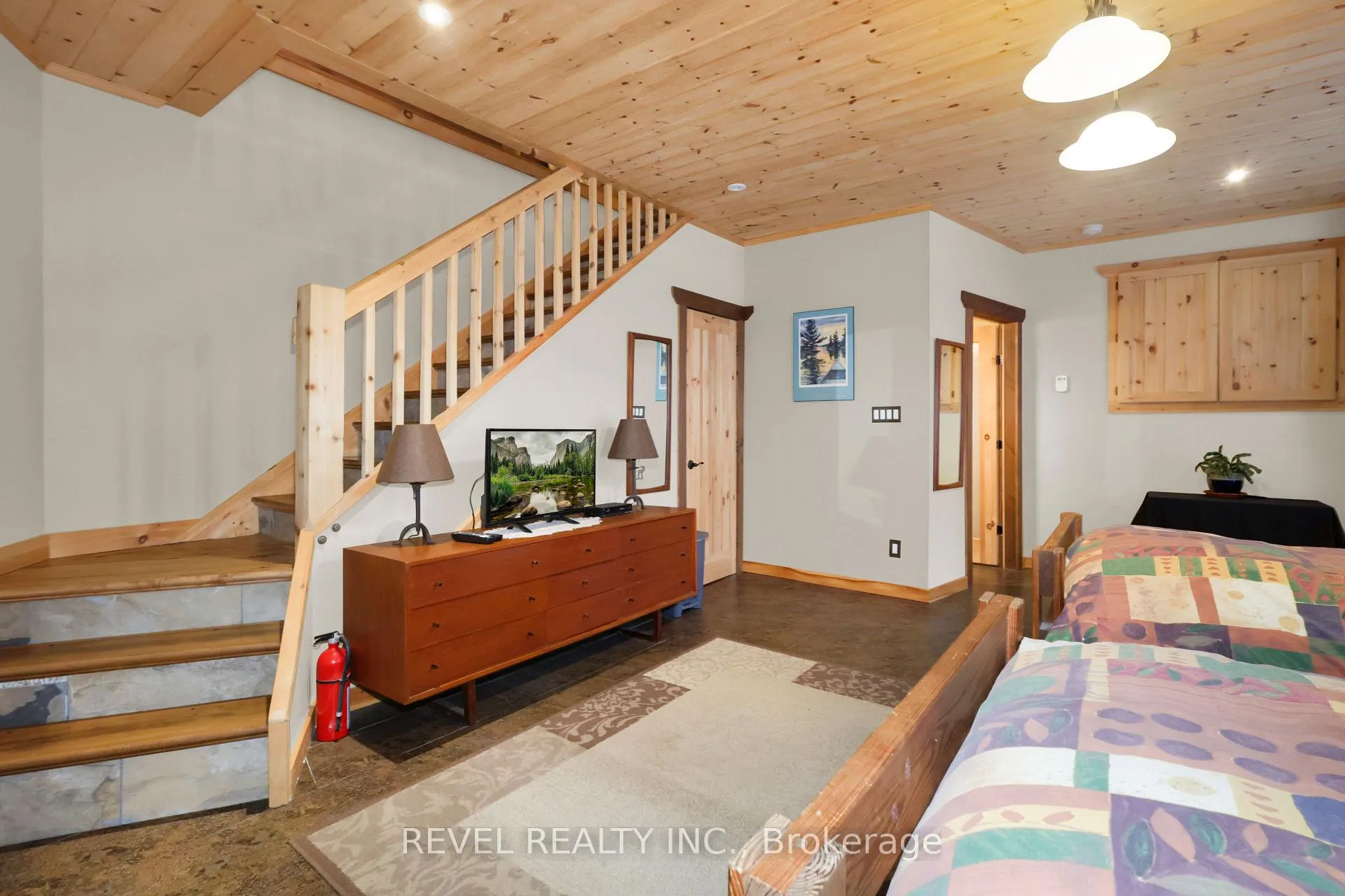 Photo 4 of 28 Beaver Pond Road, Elliot Lake, West — HOMEH