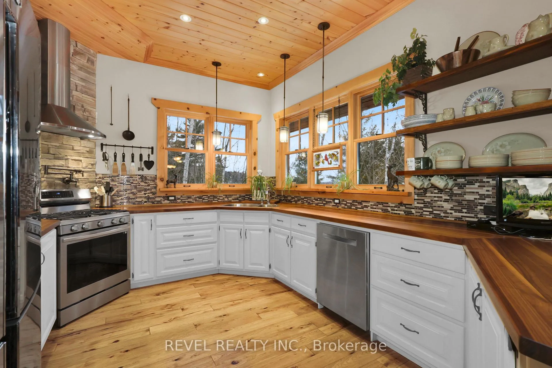 Photo 18 of 28 Beaver Pond Road, Elliot Lake, West — HOMEH