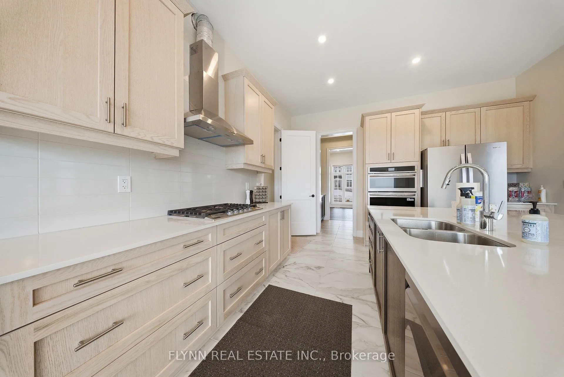 Photo 20 of 13 Aldwinckle Avenue, Oro-Medonte, Rural Oro-Medonte — HOMEH