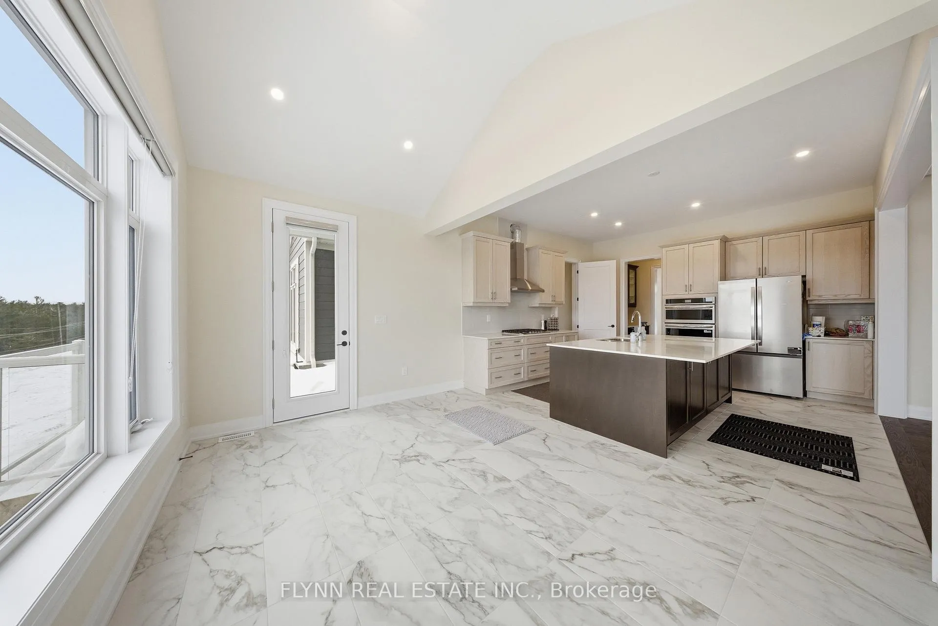 Photo 25 of 13 Aldwinckle Avenue, Oro-Medonte, Rural Oro-Medonte — HOMEH
